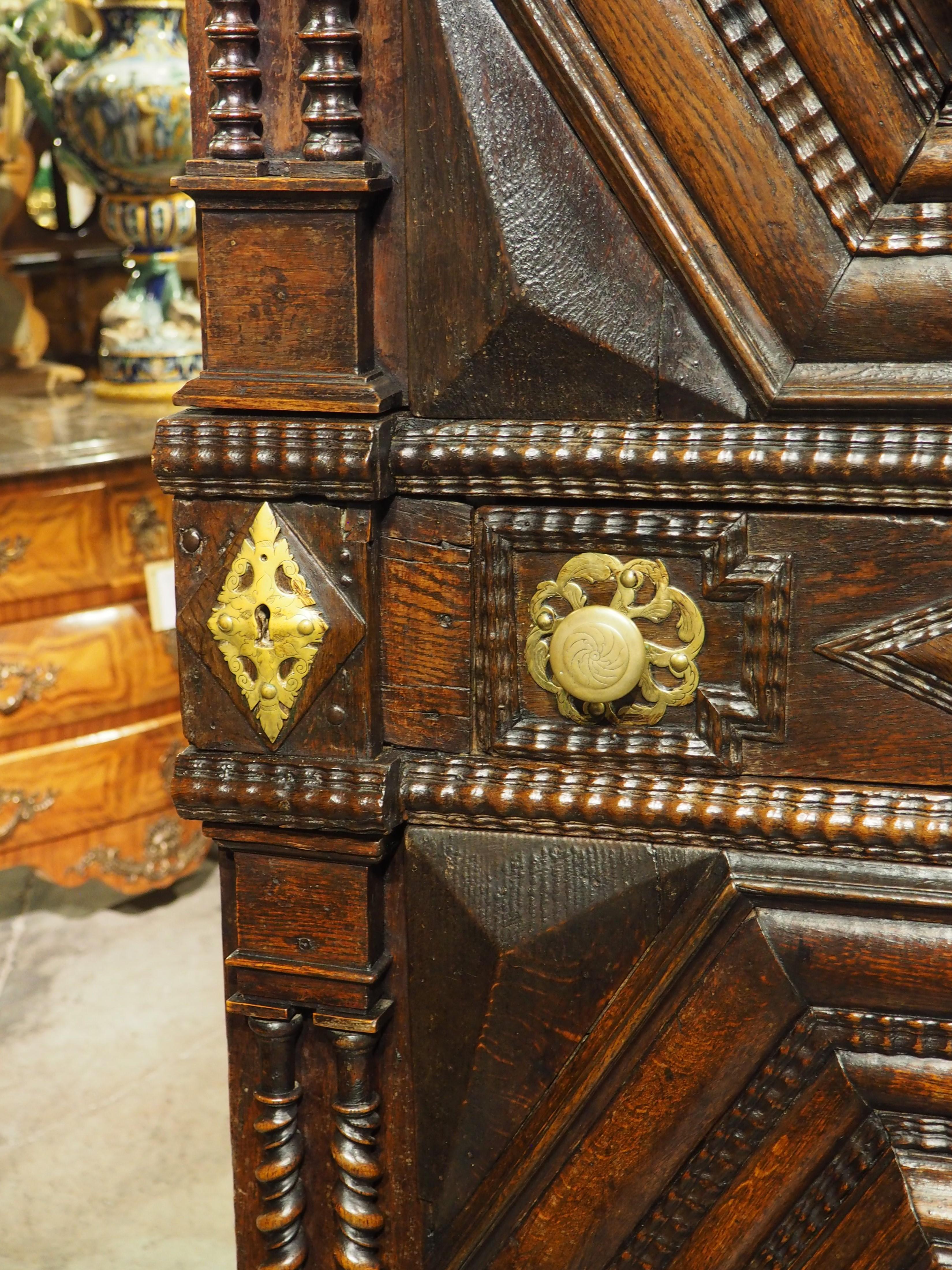 Antique Carved Oak Homme Debout Malouin Cabinet from St. Malo, France, C. 1700 For Sale 9