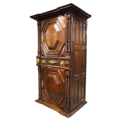 Antique Carved Oak Homme Debout Malouin Cabinet from St. Malo, France, C. 1700