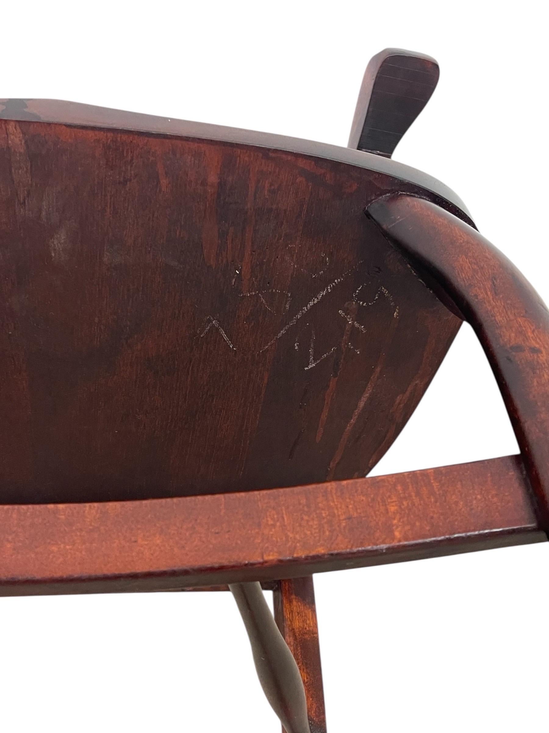 Ancienne chaise à accoudoirs en chêne sculpté Northwind ou Greene & Greene, accoudoirs Paw en vente 5