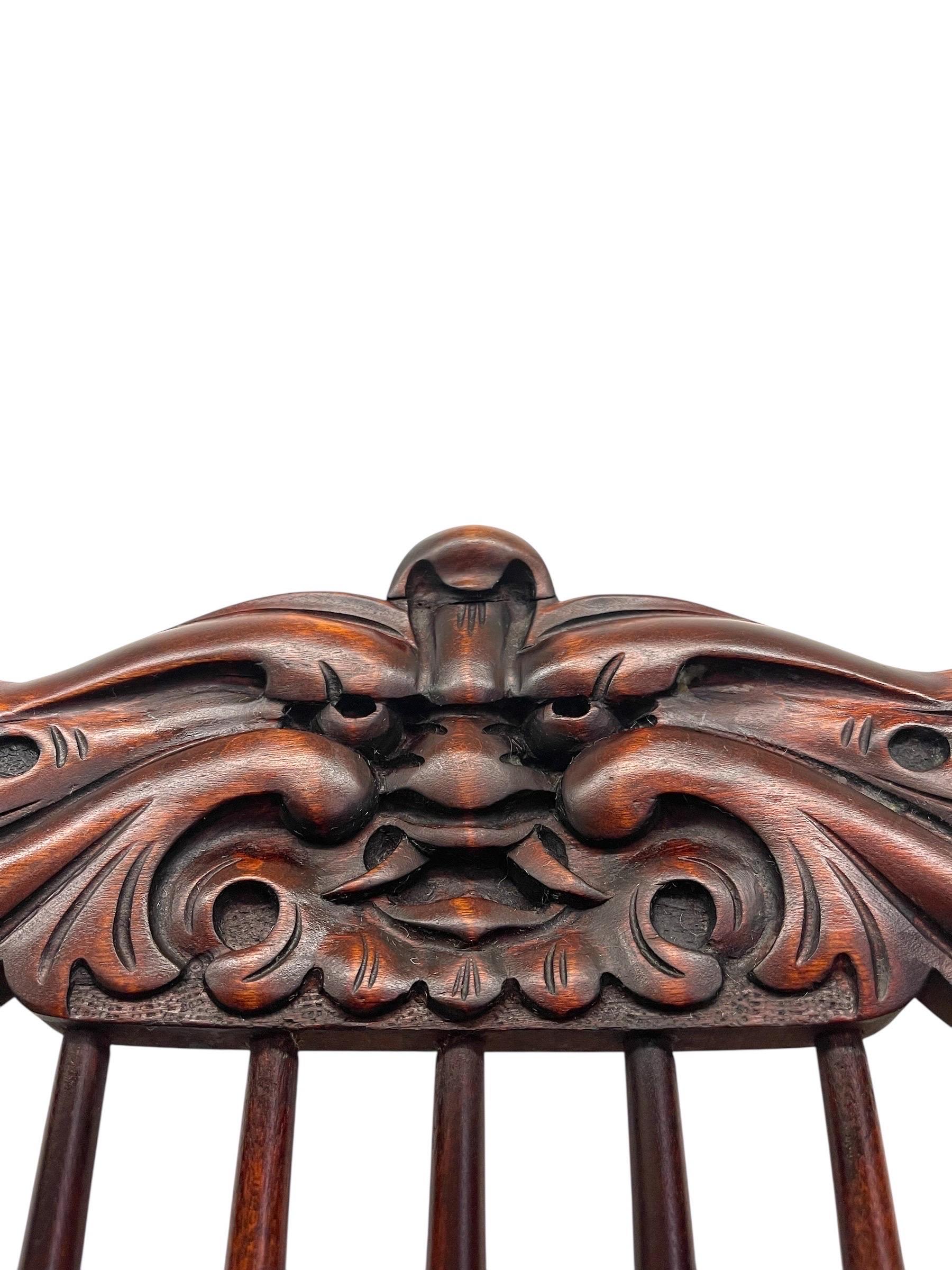 Ancienne chaise à accoudoirs en chêne sculpté Northwind ou Greene & Greene, accoudoirs Paw en vente 7