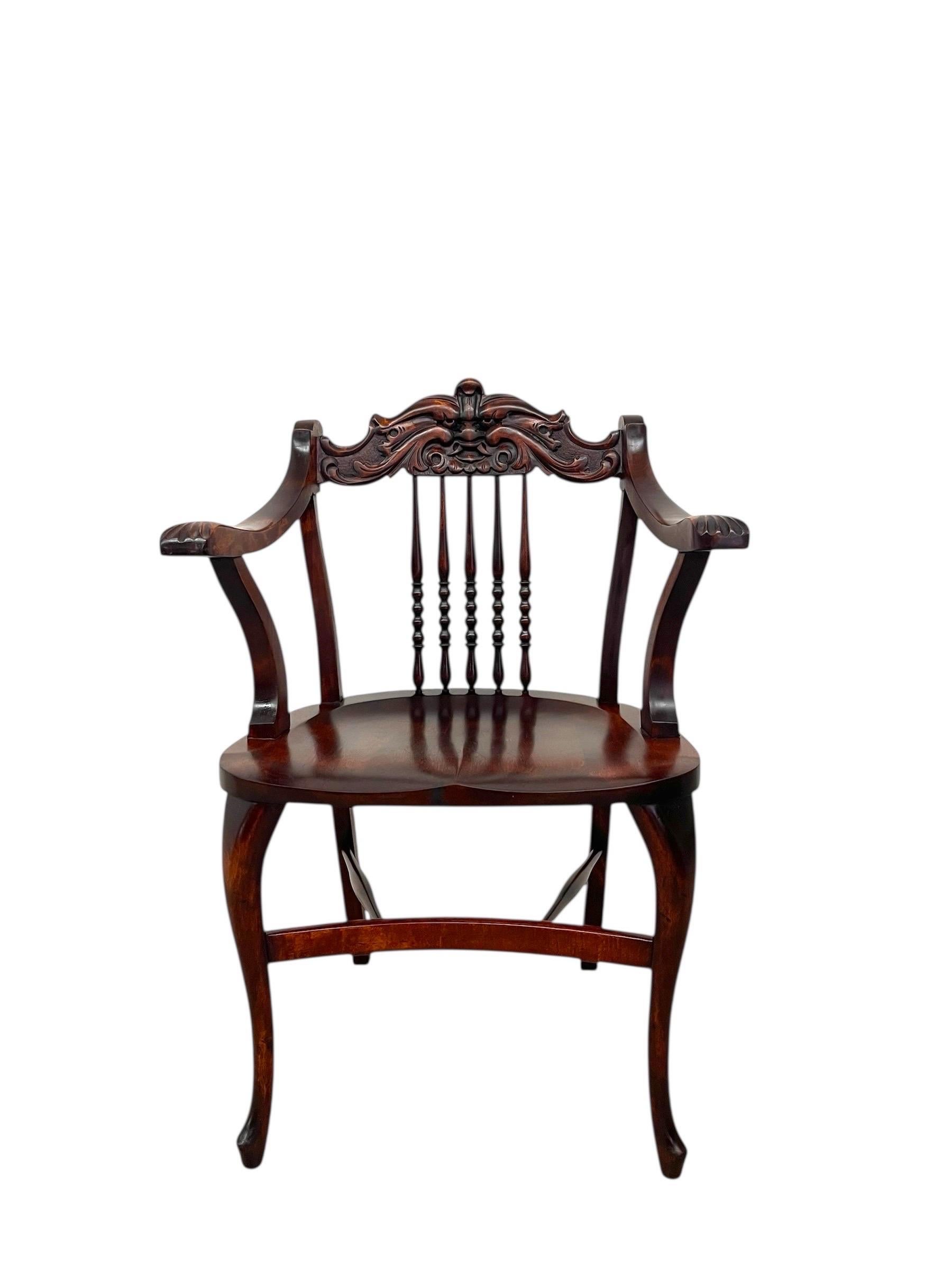 Ancienne chaise à accoudoirs en chêne sculpté Northwind ou Greene & Greene, accoudoirs Paw en vente 8