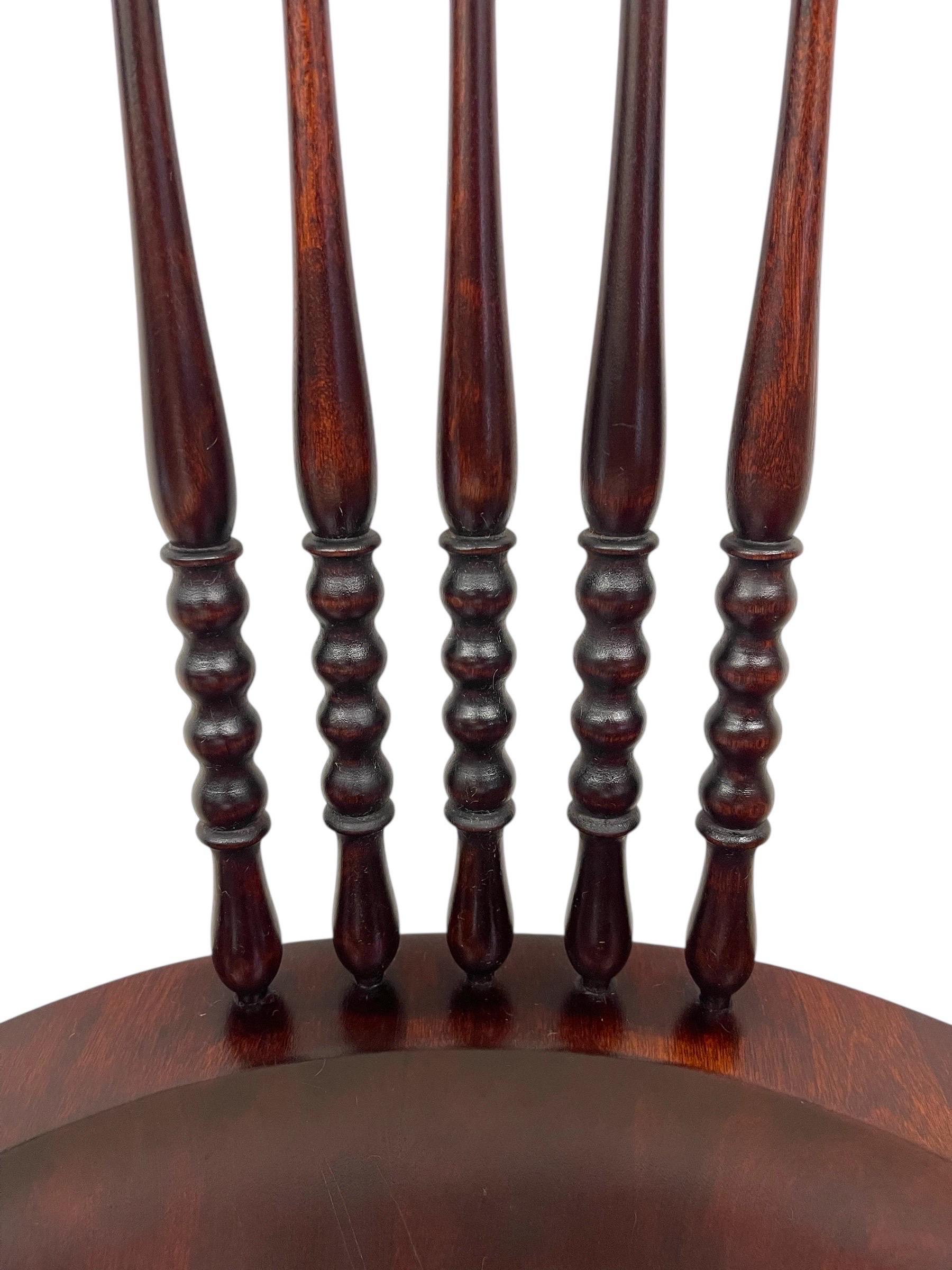 Ancienne chaise à accoudoirs en chêne sculpté Northwind ou Greene & Greene, accoudoirs Paw en vente 3