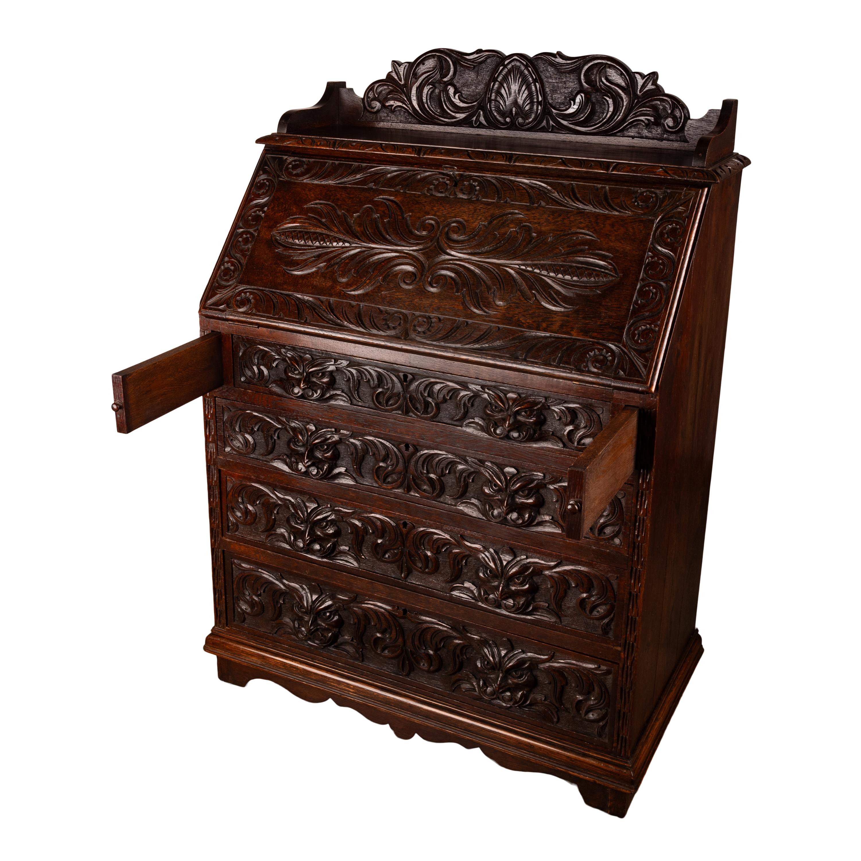 Antique Carved Oak Scottish Arts & Crafts Green Man Desk Bureau Dresser 1880  In Good Condition For Sale In Portland, OR