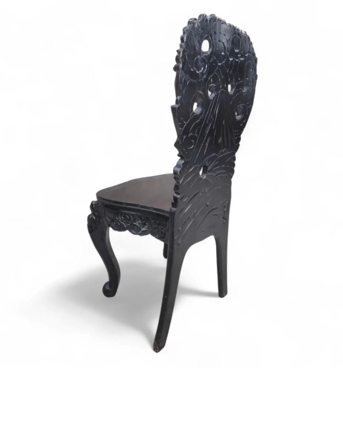 Antiguo juego de escritorio y silla de palisandro duro de exportación japonés tallado y ornamentado en venta 2