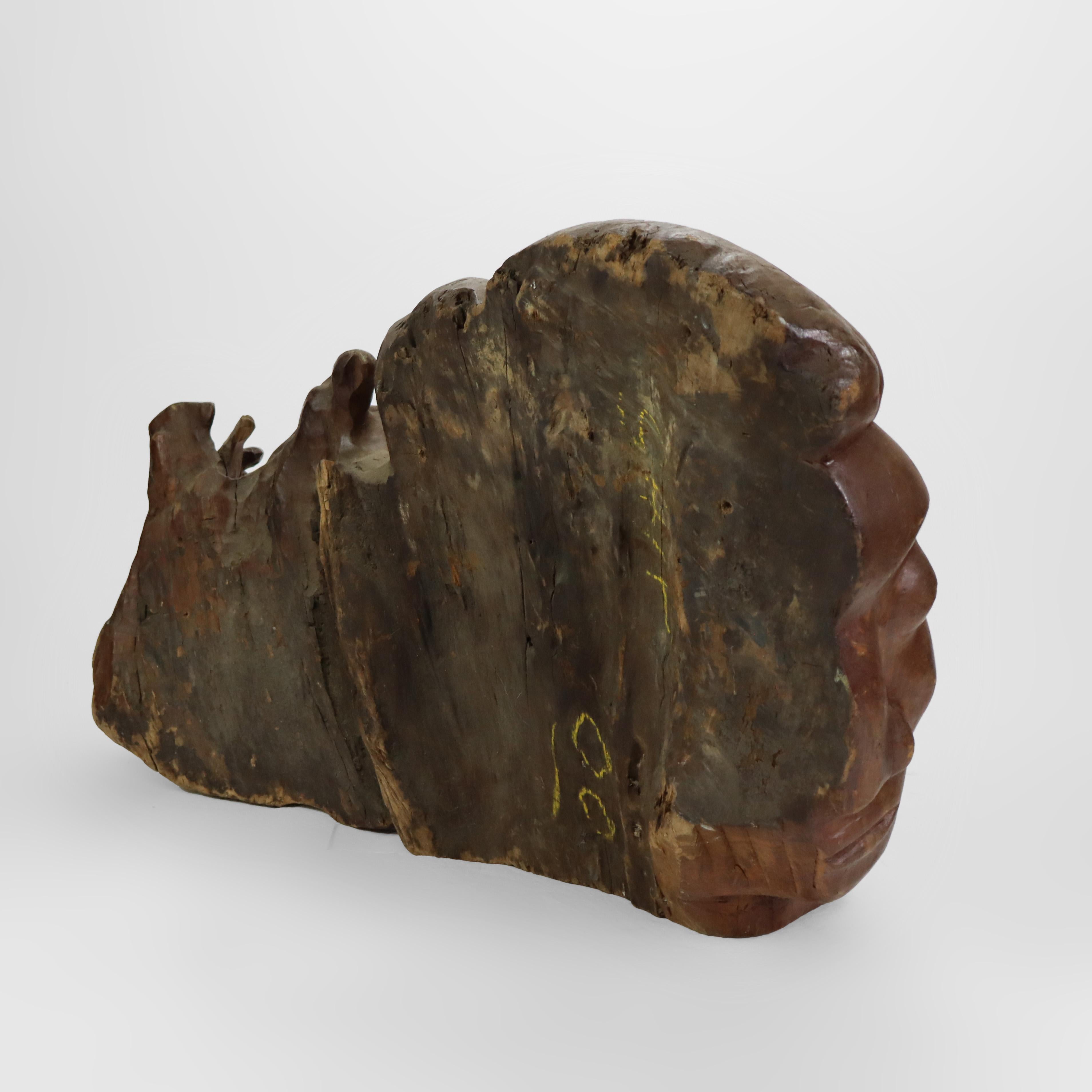 Antico albero di nave Maidenhead in pino intagliato dal museo/stato di Strathmont del XVIII secolo in vendita 2