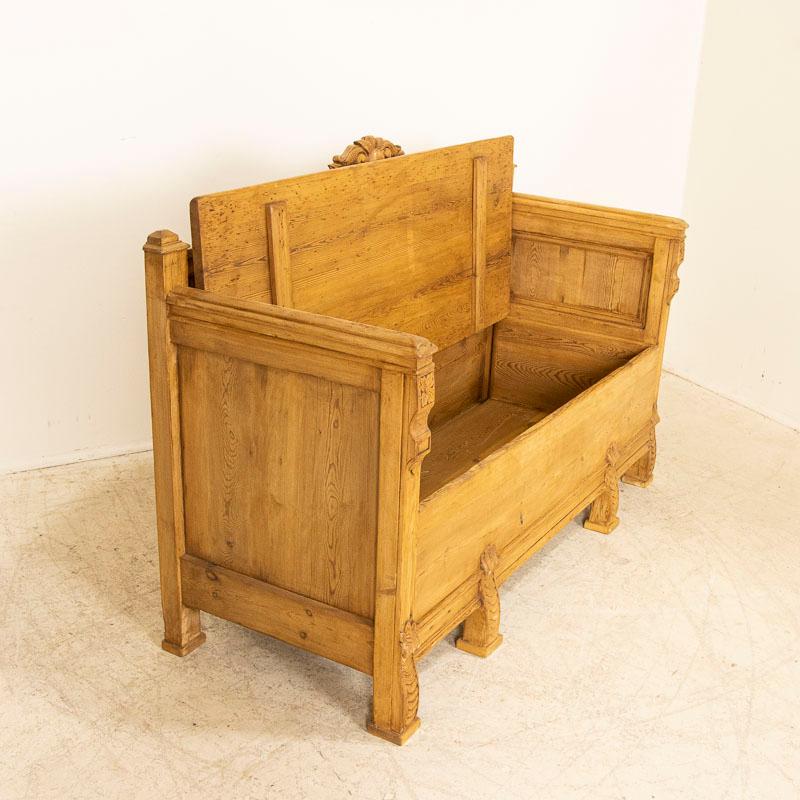 Antique Carved Pine Storage Bench from Sweden In Good Condition In Round Top, TX
