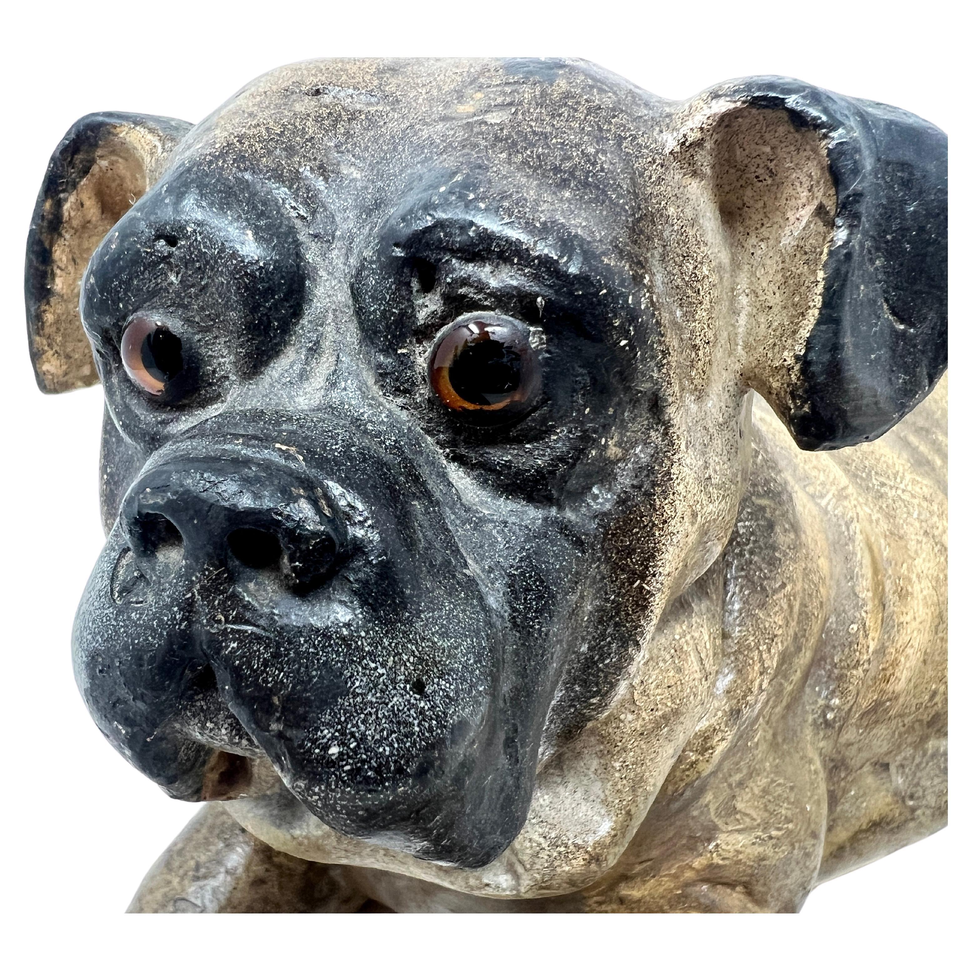 Ancien chien en plâtre sculpté avec des yeux en verre, Circa 1910. en vente 1