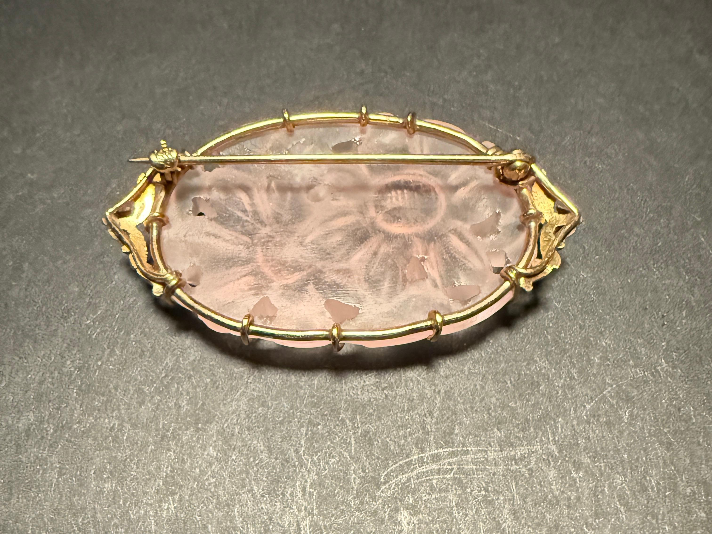 Antique Carved Rose Quartz 14K Gold Pin Brooch In Good Condition For Sale In Norwood, NJ