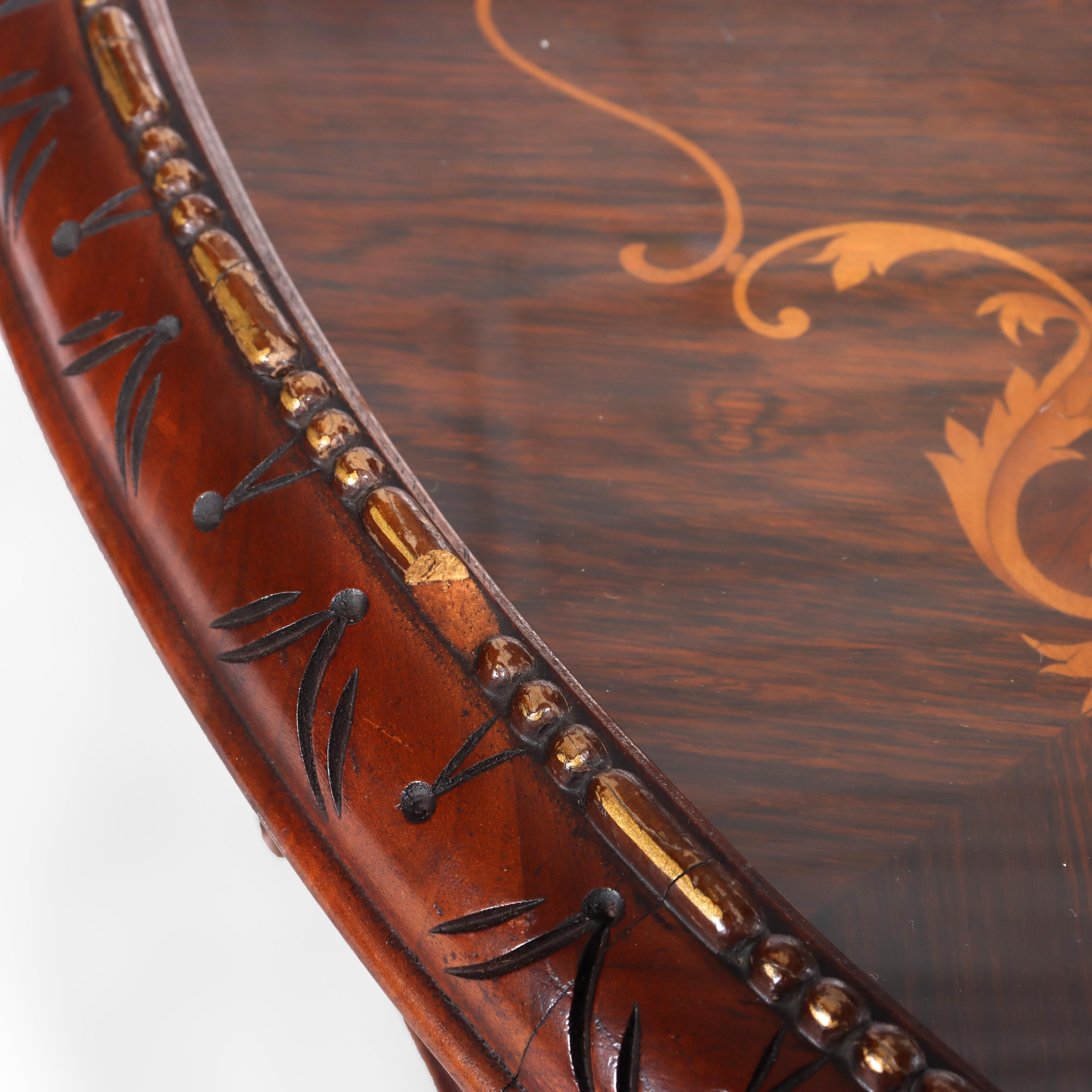 Ancienne table ovale sculptée en bois de rose et marqueterie avec plateau en verre C1920 en vente 5