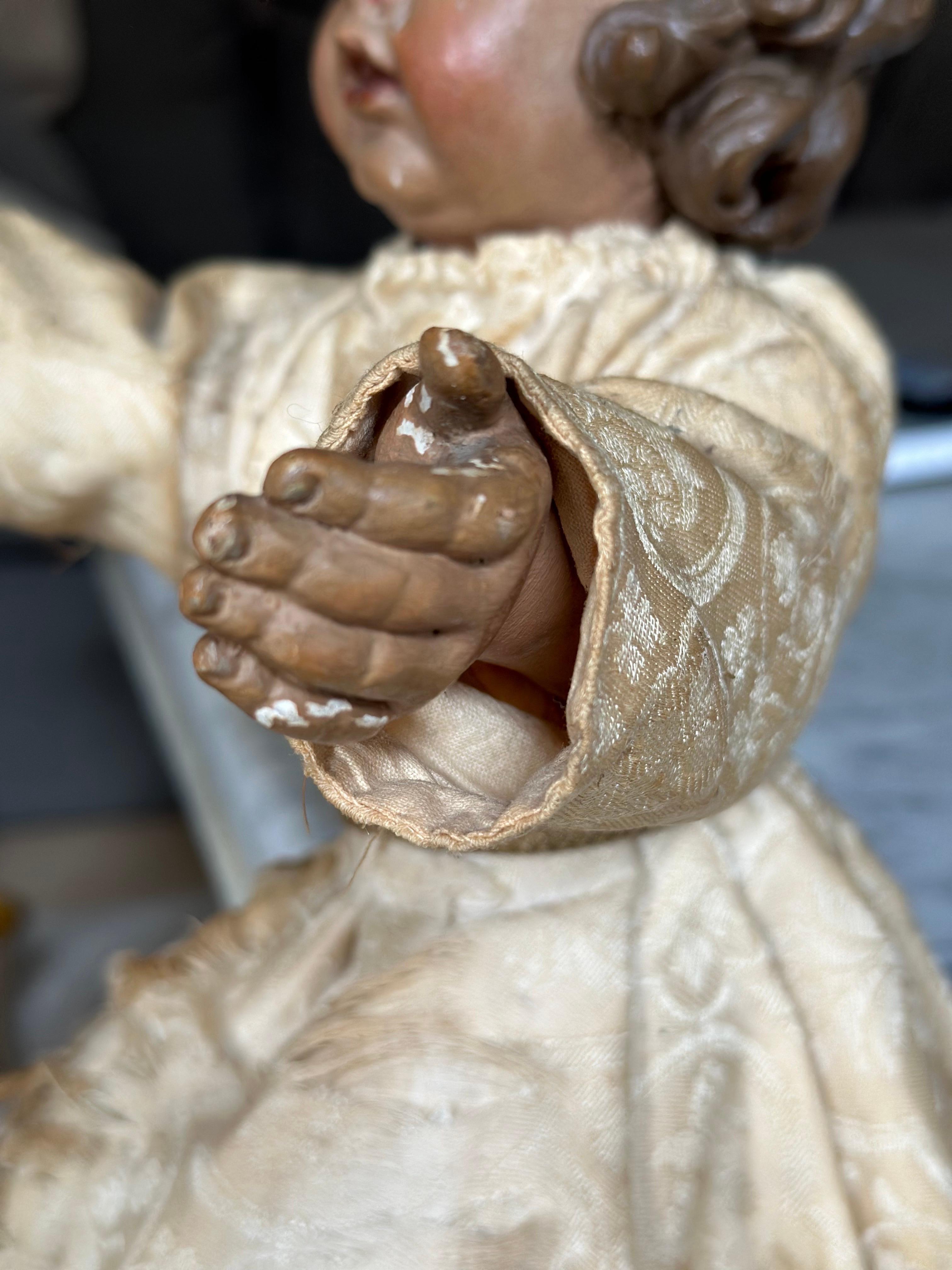 Figurine ancienne sculptée, Circa 1800 - Child Child en vente 2