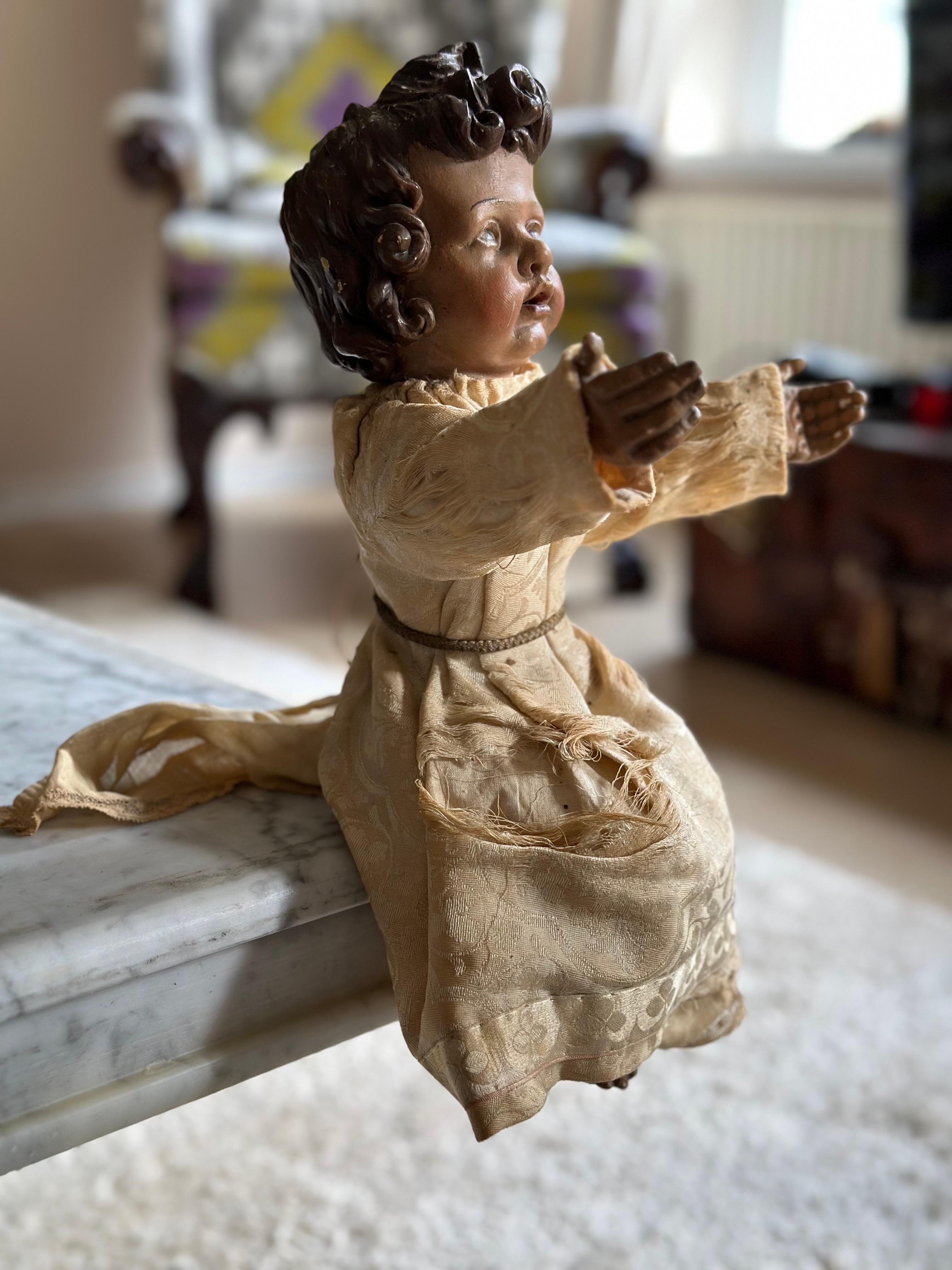 Figurine ancienne sculptée, Circa 1800 - Child Child en vente 8