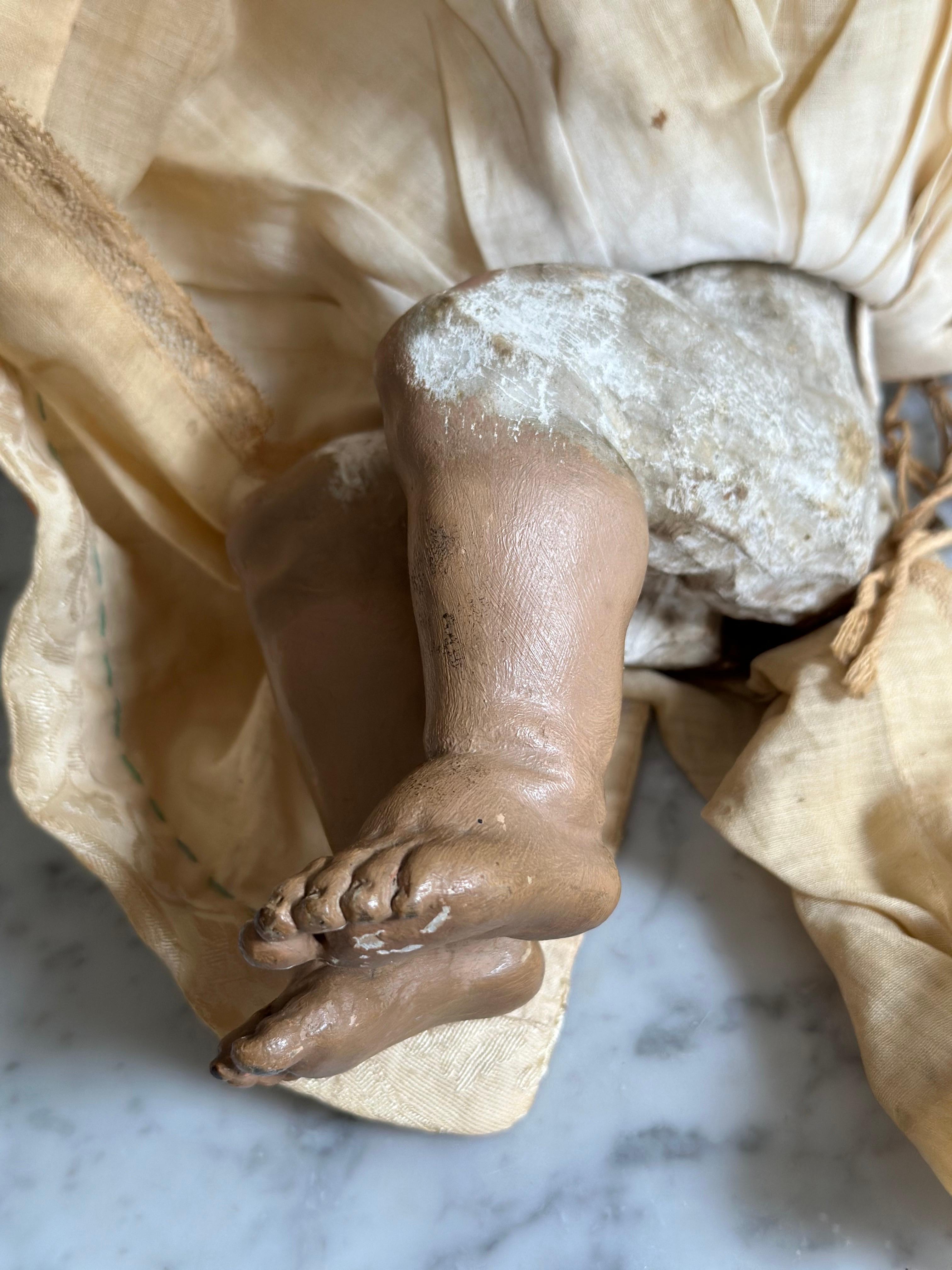 Bois Figurine ancienne sculptée, Circa 1800 - Child Child en vente