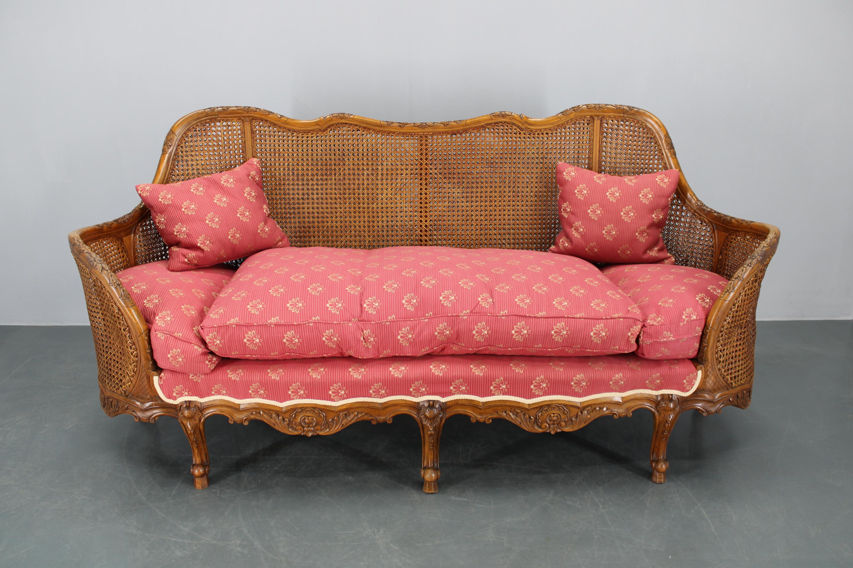 - Good original condition with some signs of age and use 
- Sturdy and Stable 
- reupholstered some time ago 
- Pillows filled with real feather
- Carved linden wood frame
- heigh of seat 60 cm