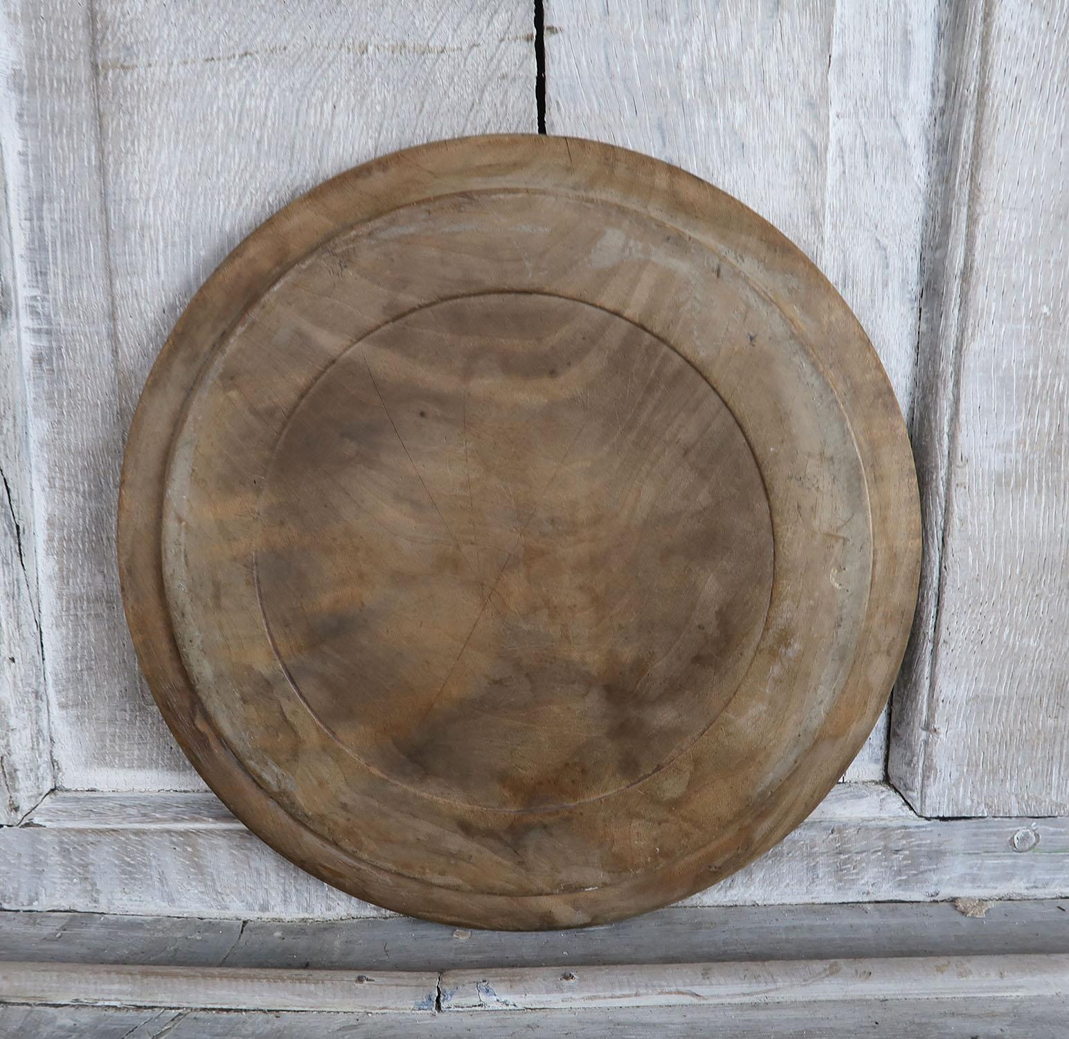 Antique Carved Sycamore Bread Board, English, 19th Century In Good Condition In St Annes, Lancashire