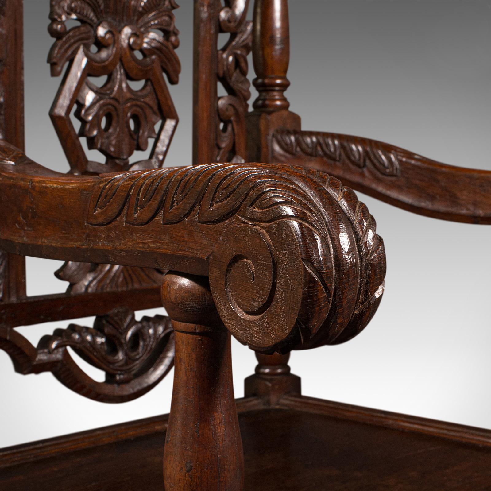 Ancienne chaise trône sculptée, chêne écossais, sculptée, assise arquée, gothique, victorienne en vente 2