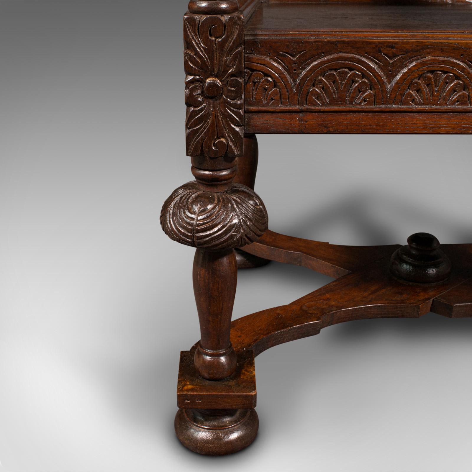 Ancienne chaise trône sculptée, chêne écossais, sculptée, assise arquée, gothique, victorienne en vente 3