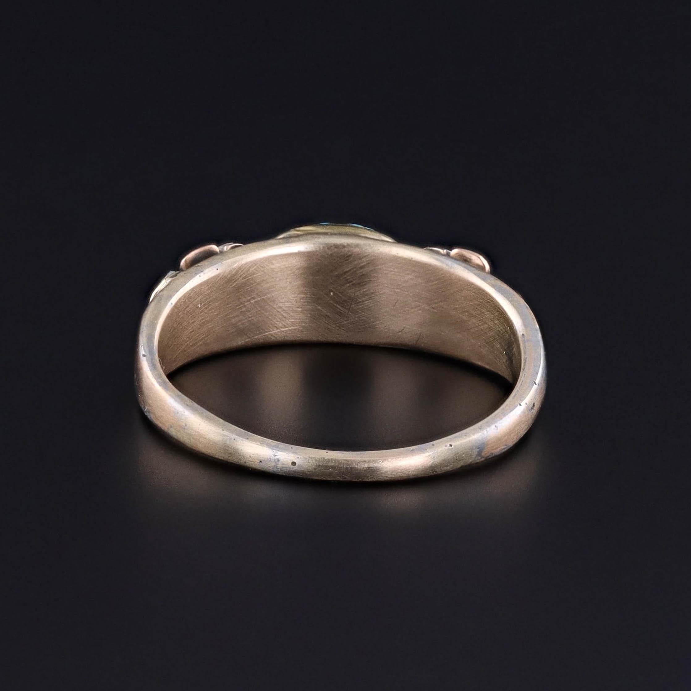 Round Cut Antique Carved Turquoise Fede Ring of 15ct Gold For Sale