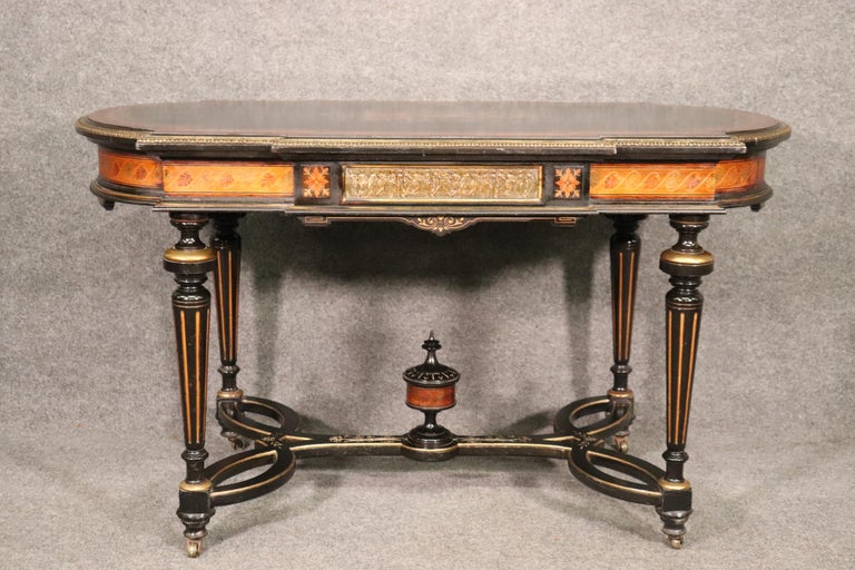 Antique Carved Victorian Inlaid Marquetry Center Table Attr to Pottier & Stymus In Good Condition For Sale In Swedesboro, NJ
