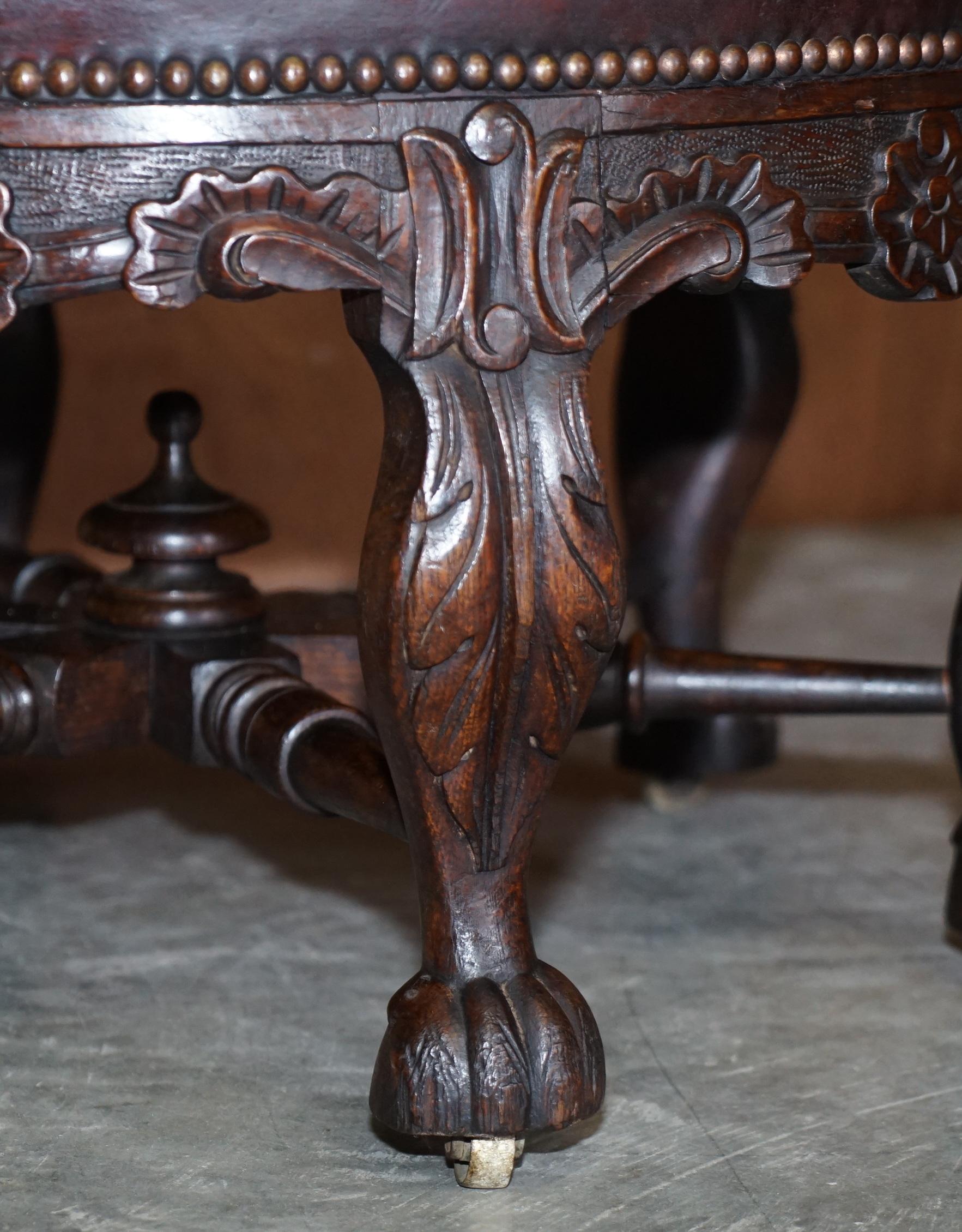 Antiker geschnitzter viktorianischer Burgermeister-Stuhl aus Ochsenblutleder, 17. Jahrhundert, Design im Angebot 4