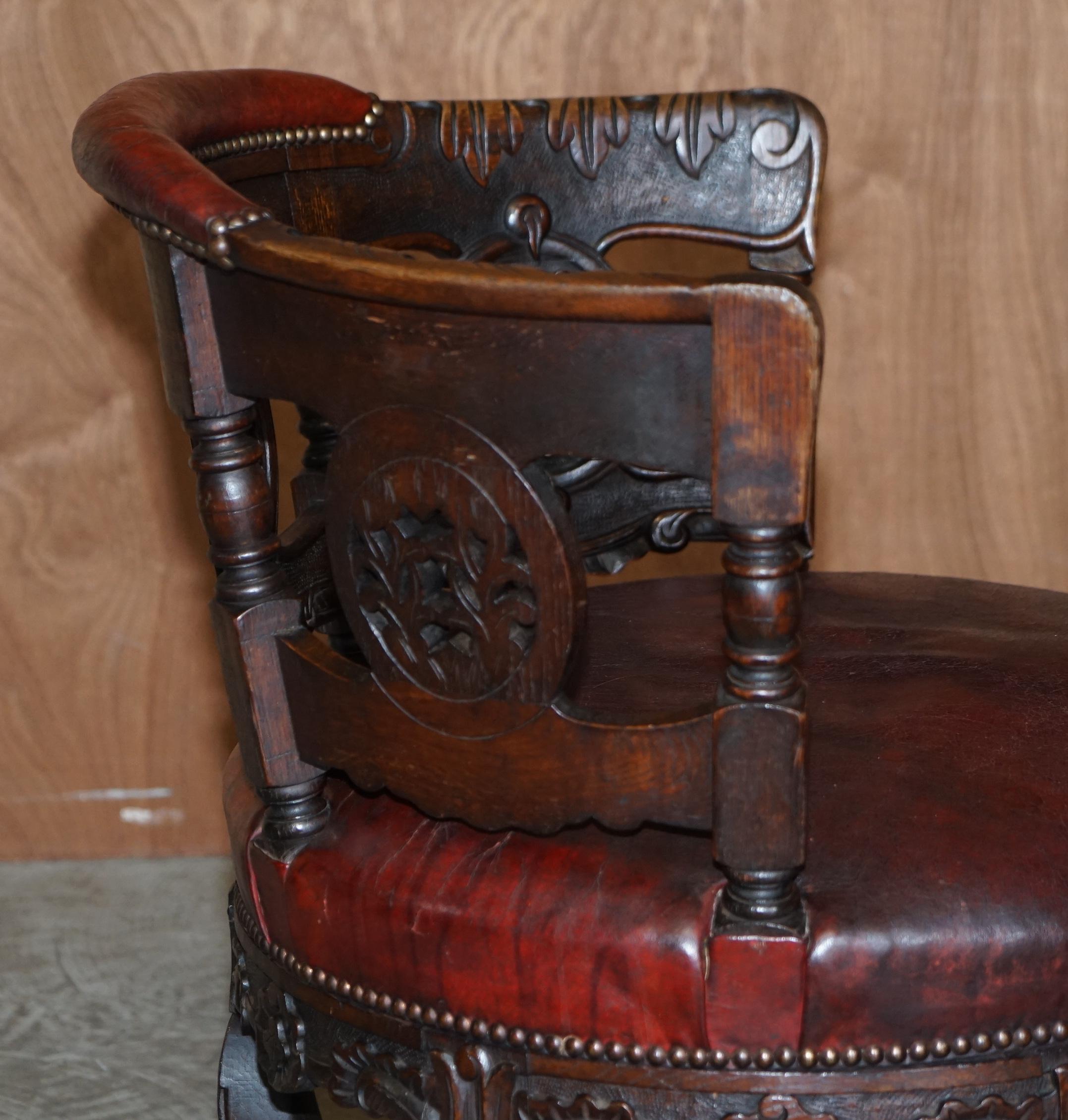 Antique Carved Victorian Oxblood Leather Burgermeister Chair 17th Century Design For Sale 8