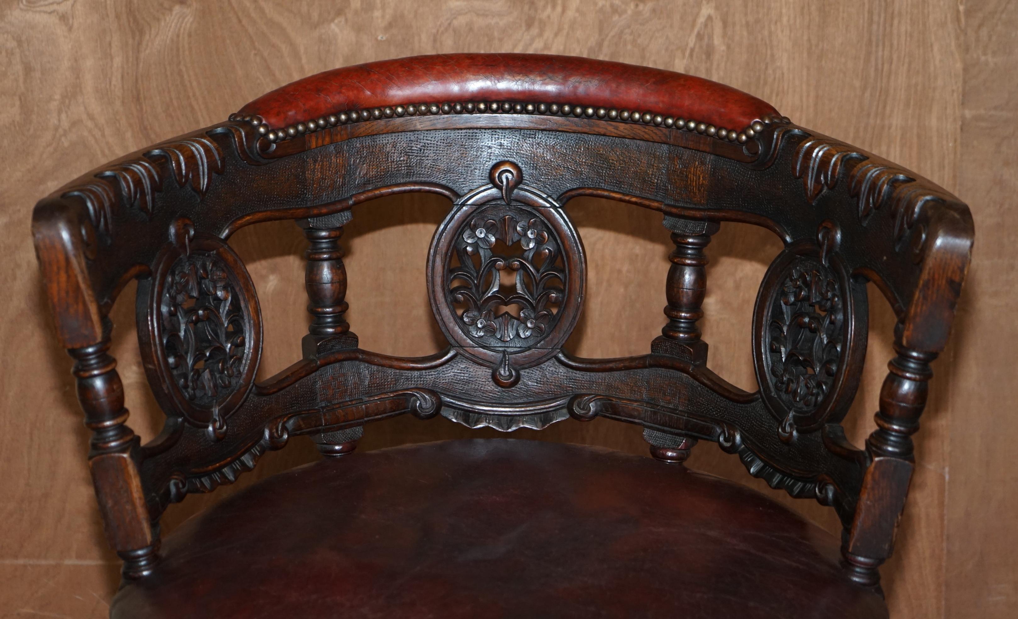 Hand-Crafted Antique Carved Victorian Oxblood Leather Burgermeister Chair 17th Century Design For Sale