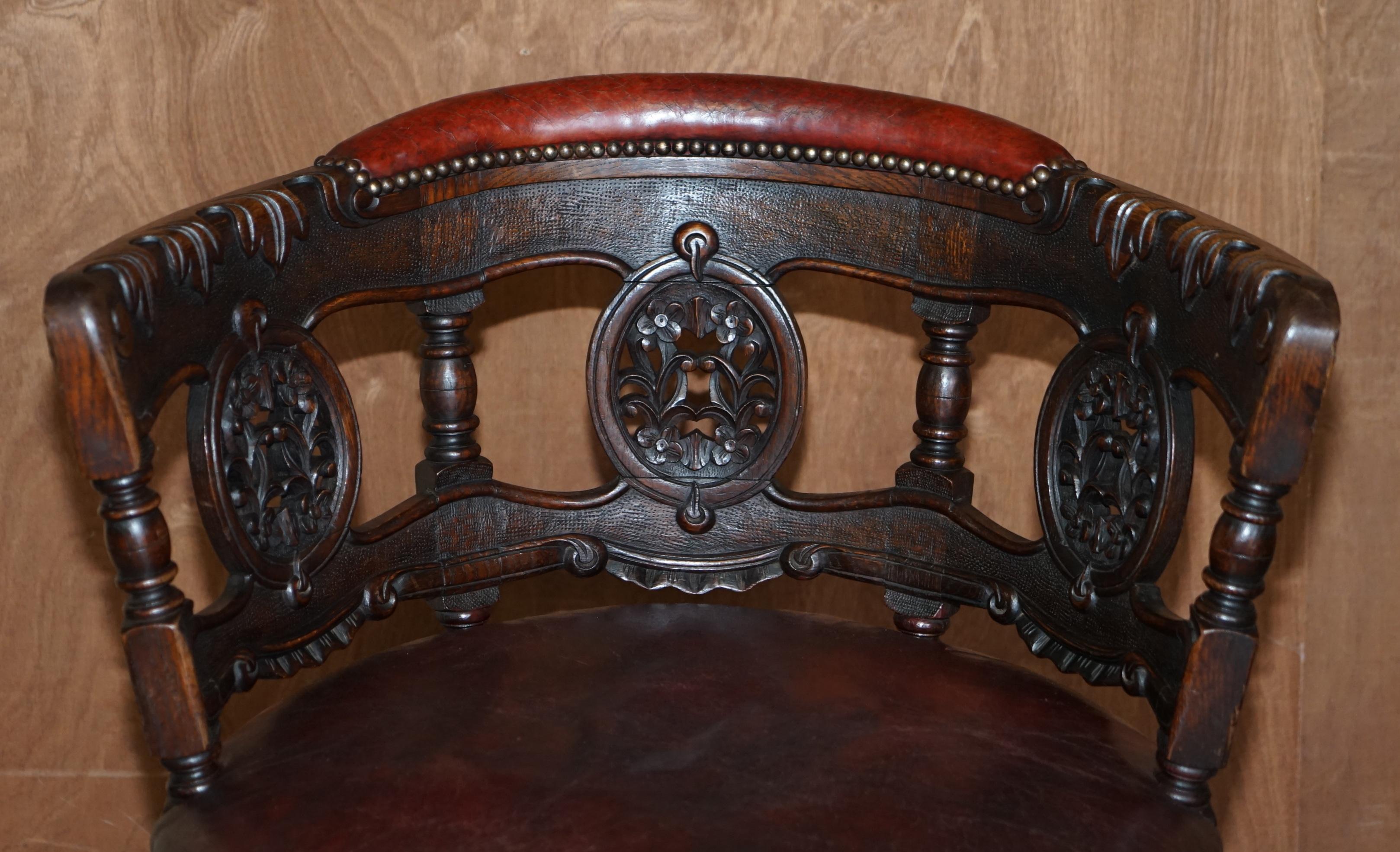 English Antique Carved Victorian Oxblood Leather Burgermeister Chair 17th Century Design For Sale