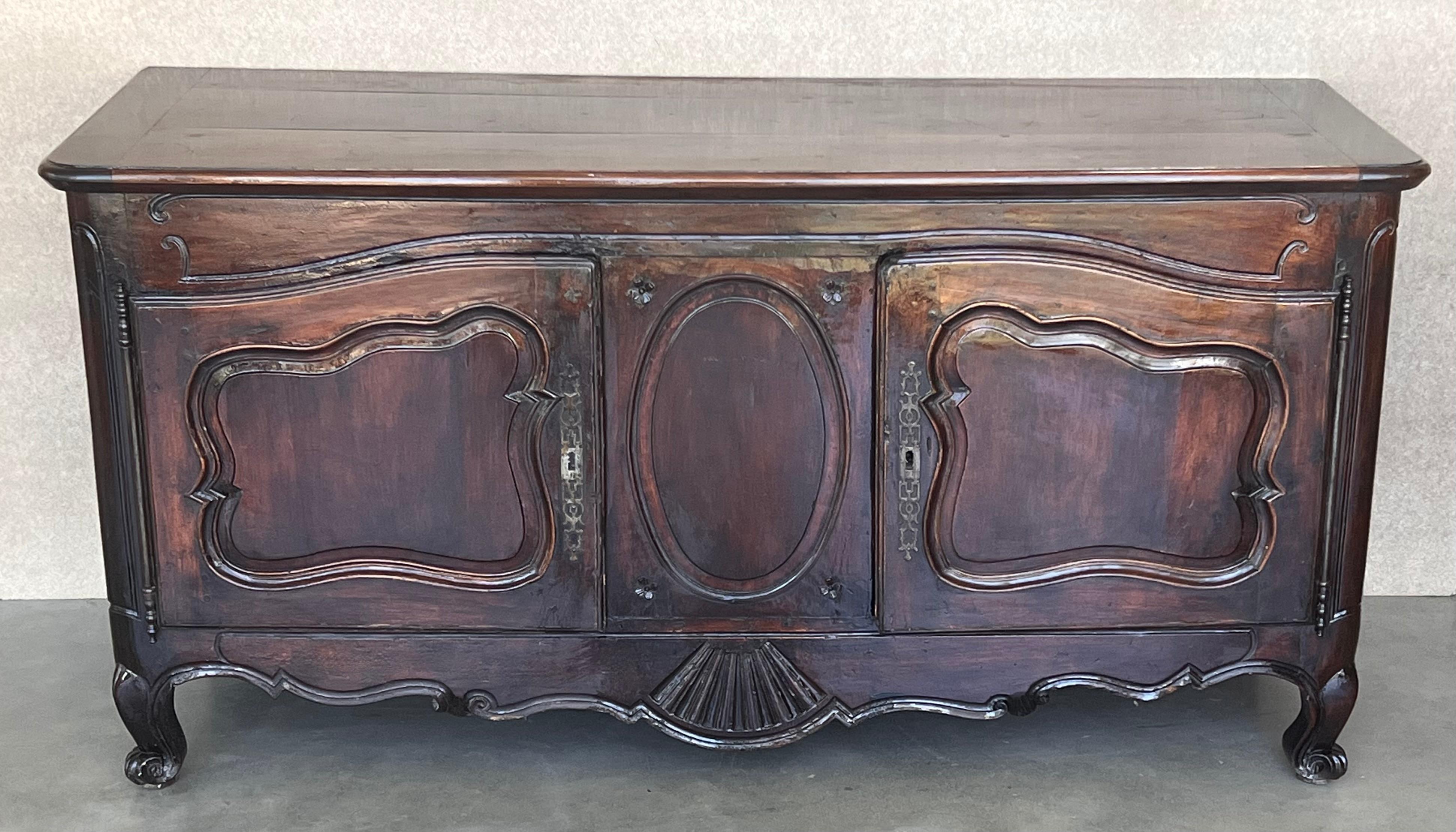 Antique Carved Walnut French Provincial Large Buffet or Sideboard Cabinet In Good Condition For Sale In Miami, FL