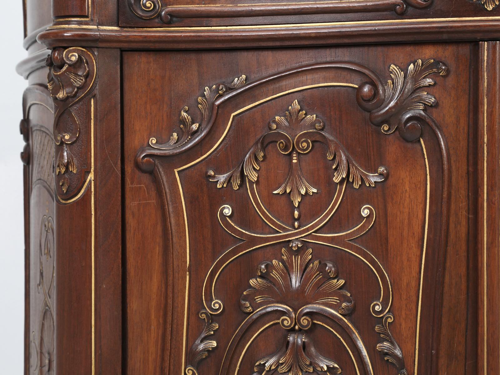 Antique Carved Walnut Italian Dessert Buffet in Original Finish, circa 1900-1920 9