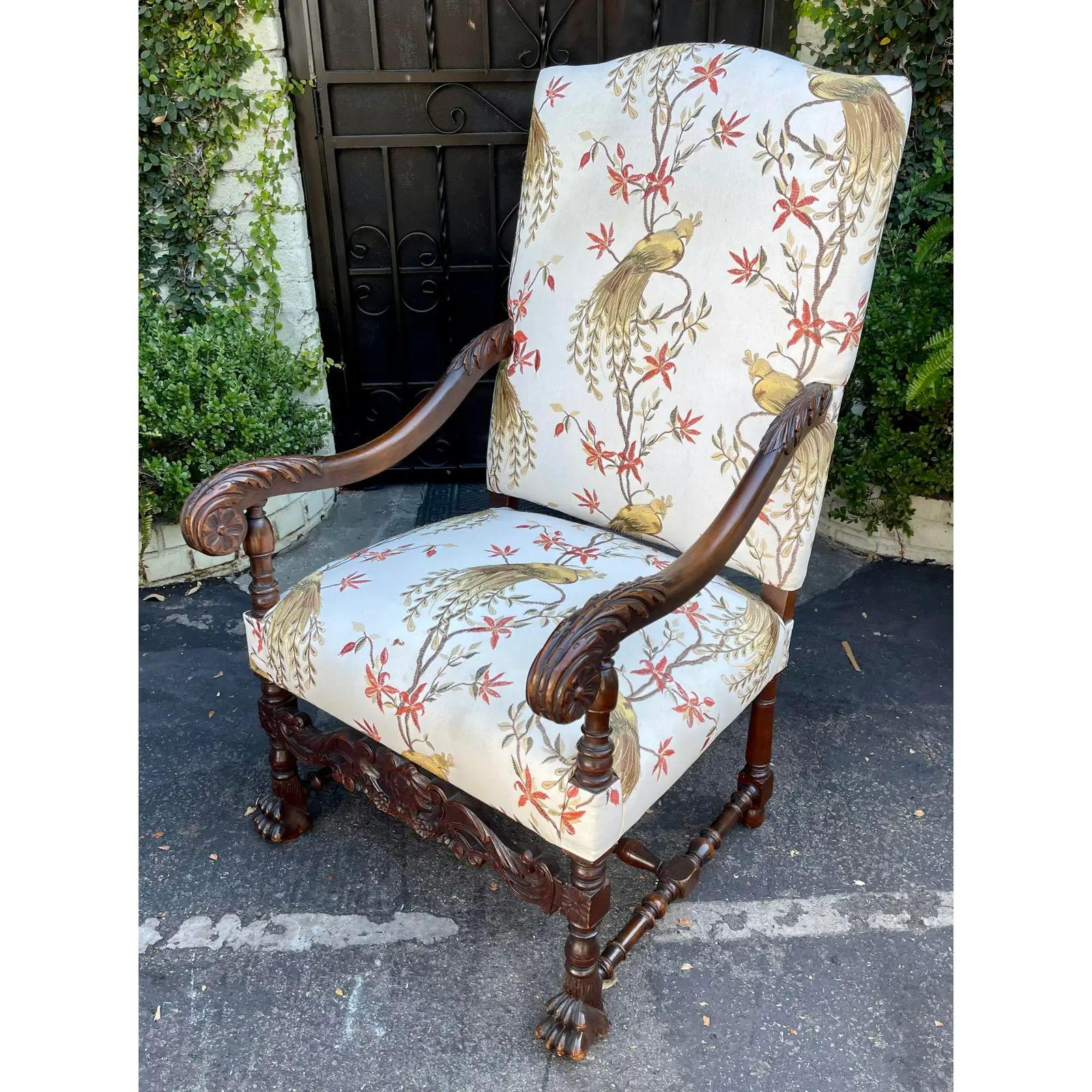 Antique Carved Walnut Throne Chair with Embroidered Bird Fabric, 19th Century In Good Condition In LOS ANGELES, CA