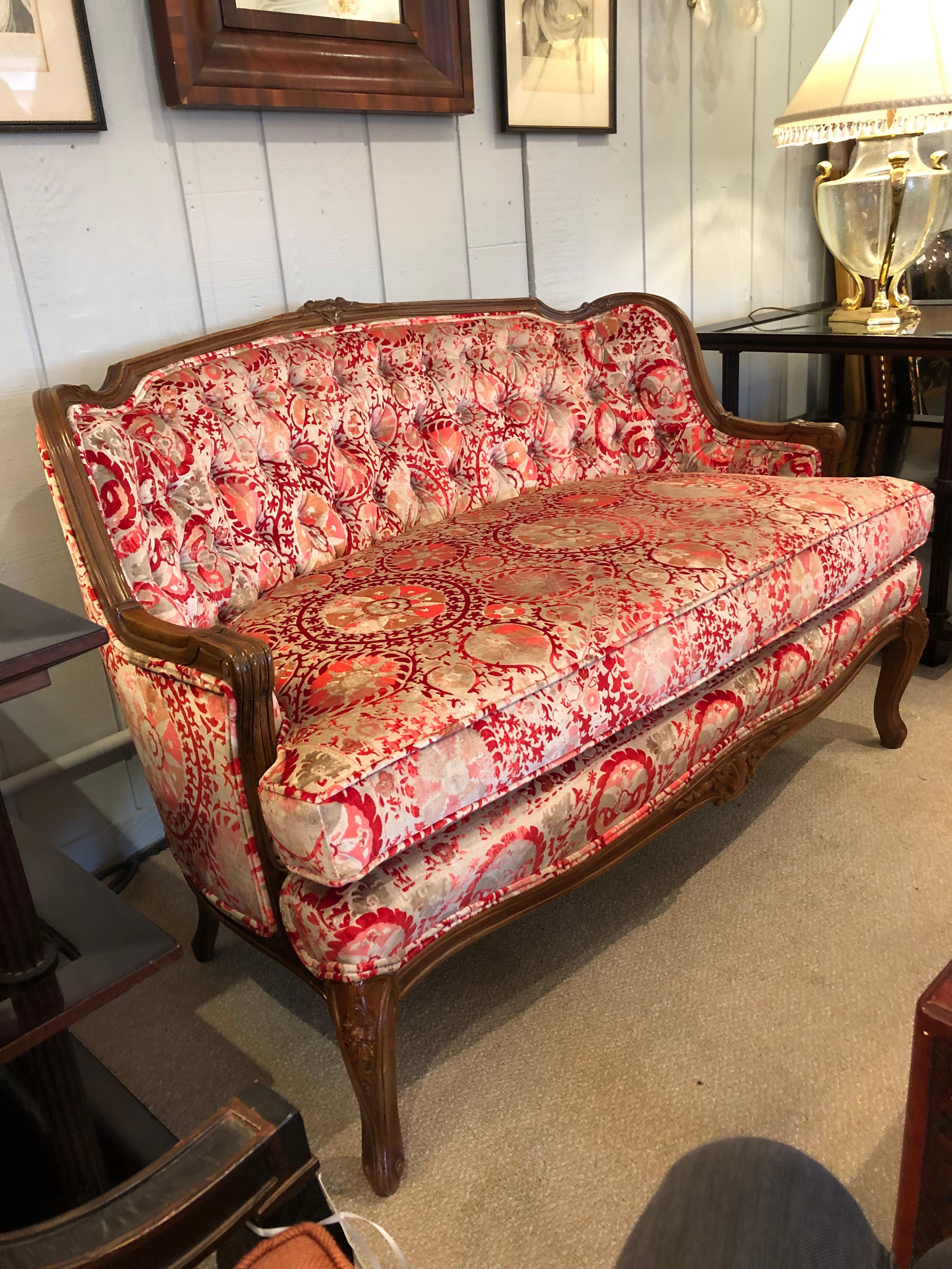 Early 20th Century Antique Carved Walnut Tufted Small Settee Loveseat Upholstered in Velvet For Sale