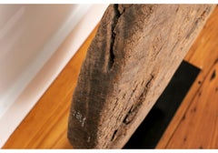 Antike geschnitzte Rad auf Stand montiert