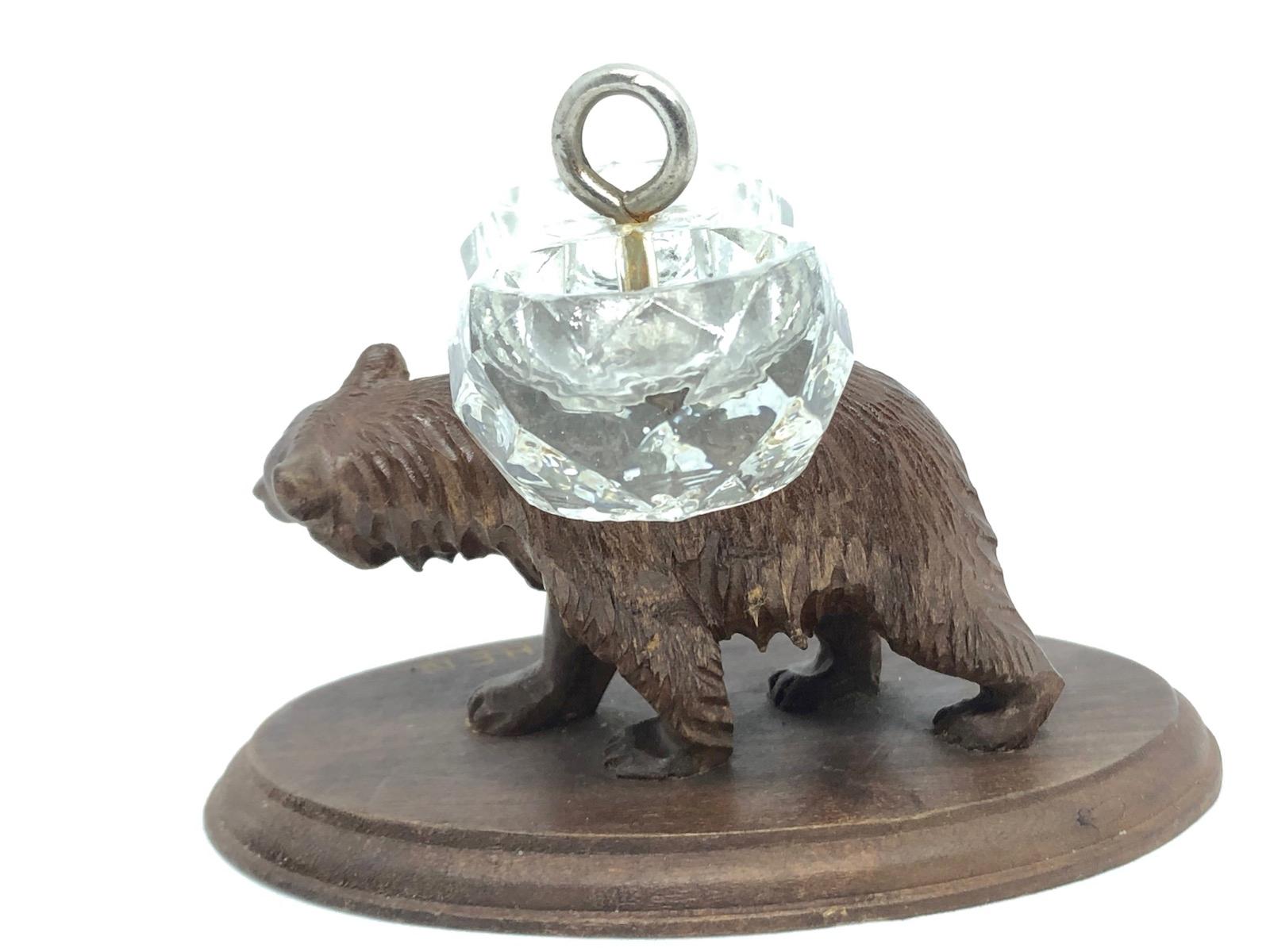 Classic early 1900s Black Forest Brienz wood carved salt or spice cellar in form of an bear. Nice addition to your room or just for use on your table. Found at an estate sale in Vienna, Austria.