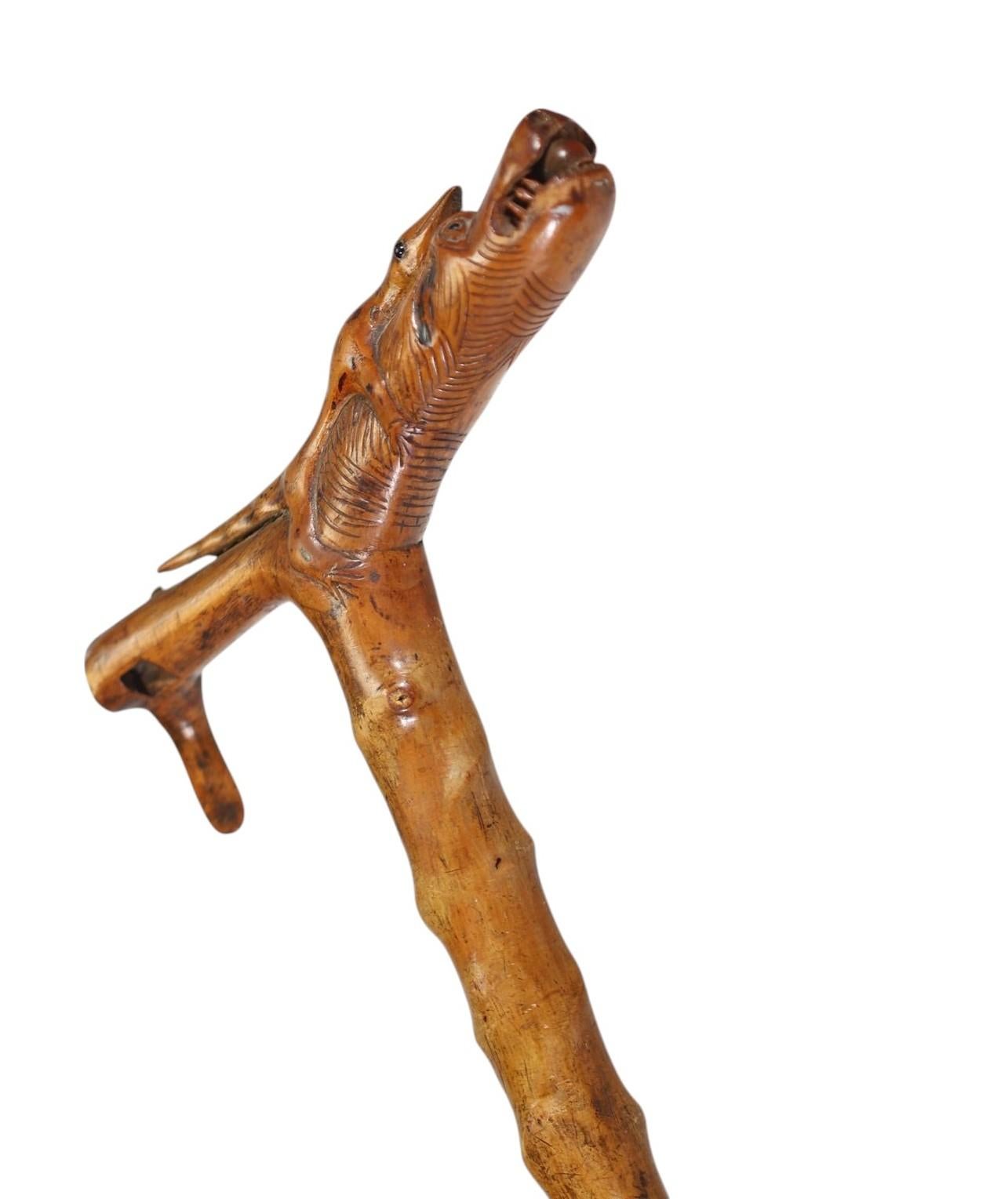 Artisanat Canne ancienne en Wood Carved - art populaire,  Poignée fantastique , 19e siècle en vente