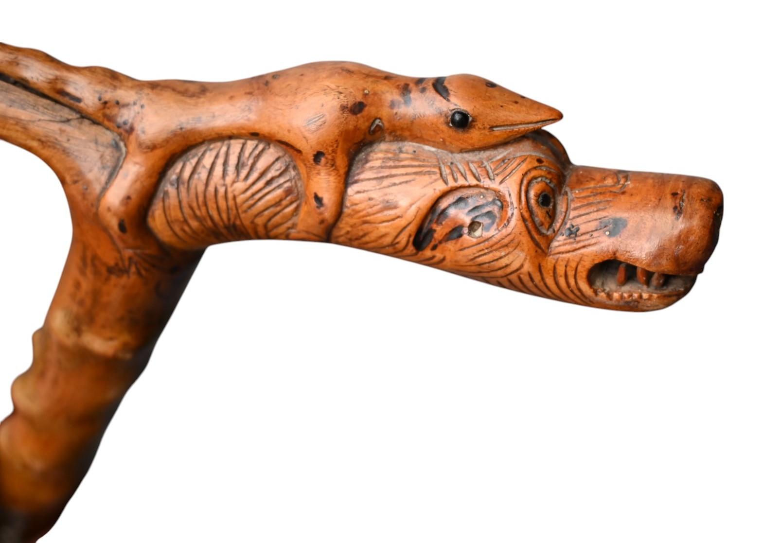 XIXe siècle Canne ancienne en Wood Carved - art populaire,  Poignée fantastique , 19e siècle en vente