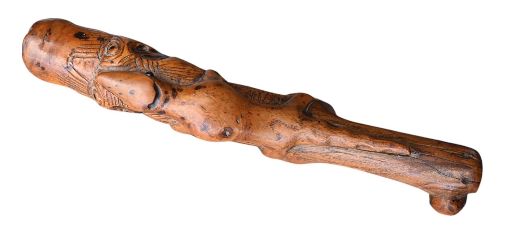 Canne ancienne en Wood Carved - art populaire,  Poignée fantastique , 19e siècle en vente 1