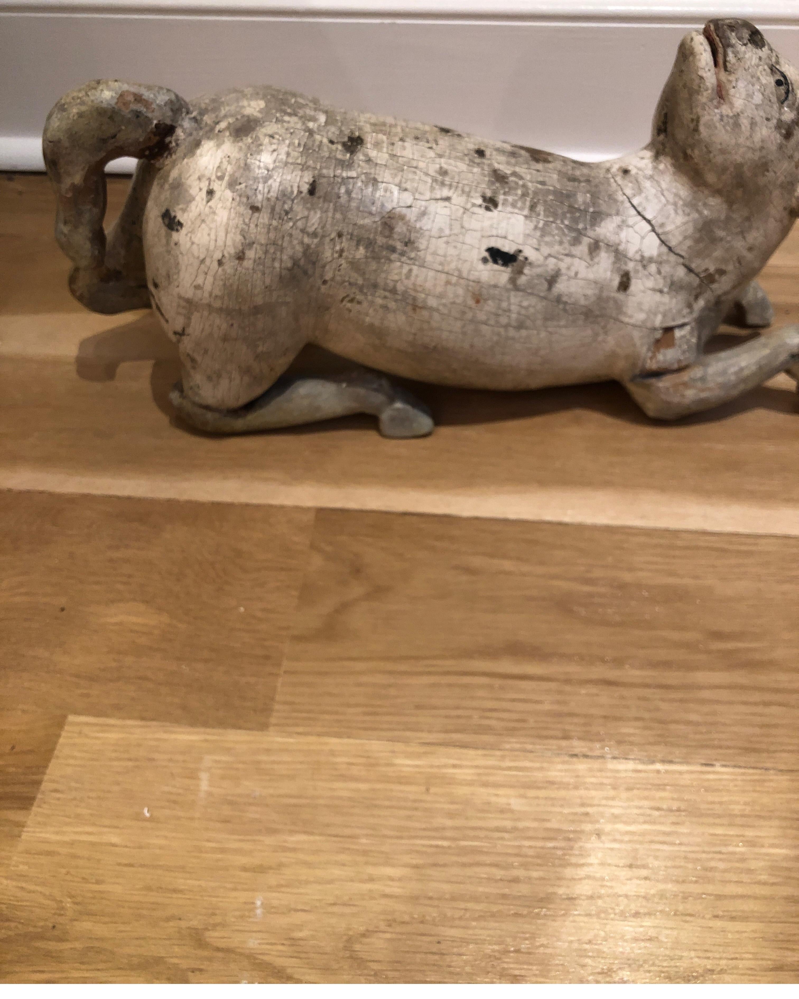 Ancienne chèvre chinoise en bois sculpté d'art populaire en vente 3