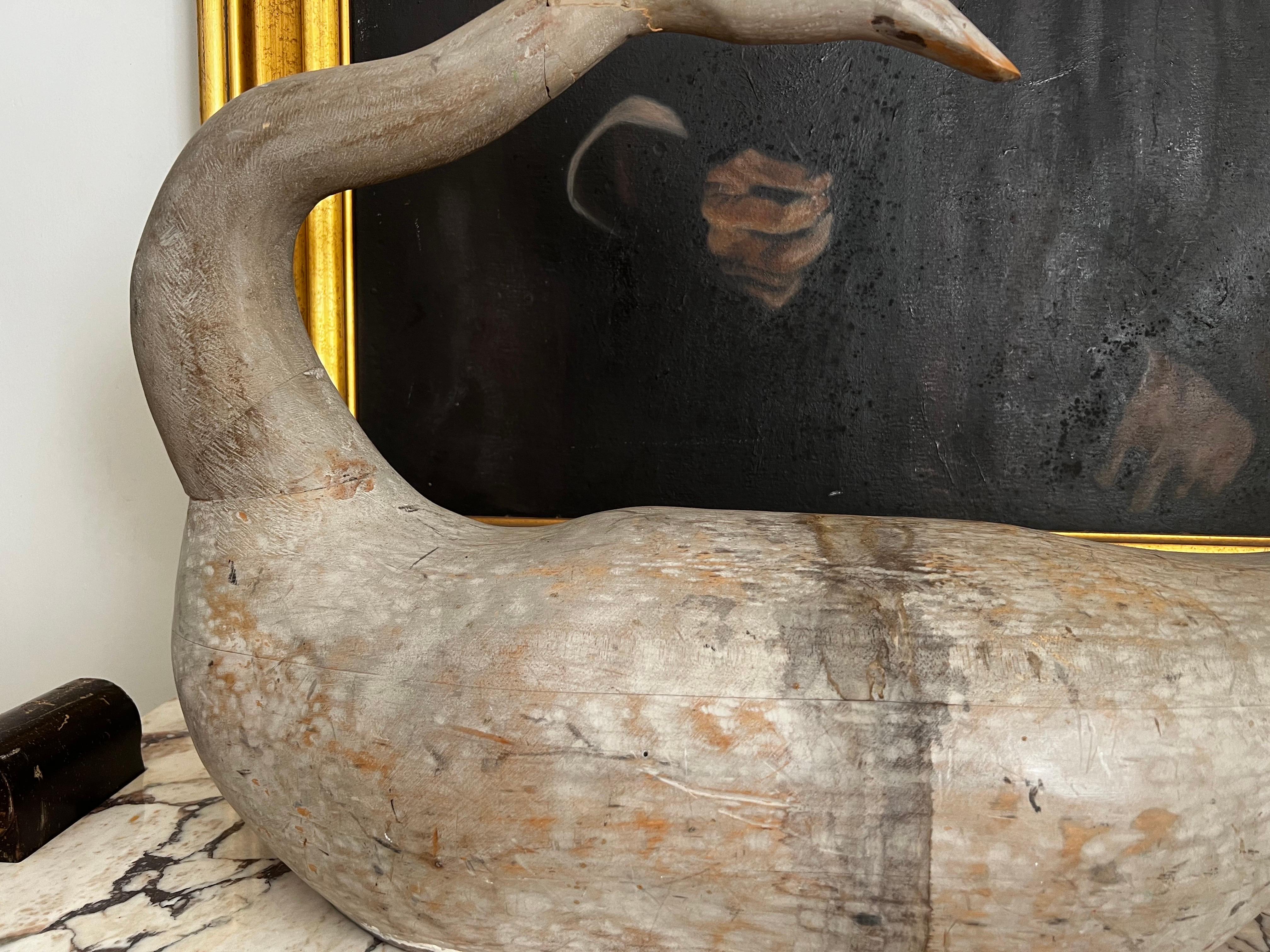 Americano Antico cigno in legno intagliato Preen - stile Gus Wilson / Frank Finney in vendita