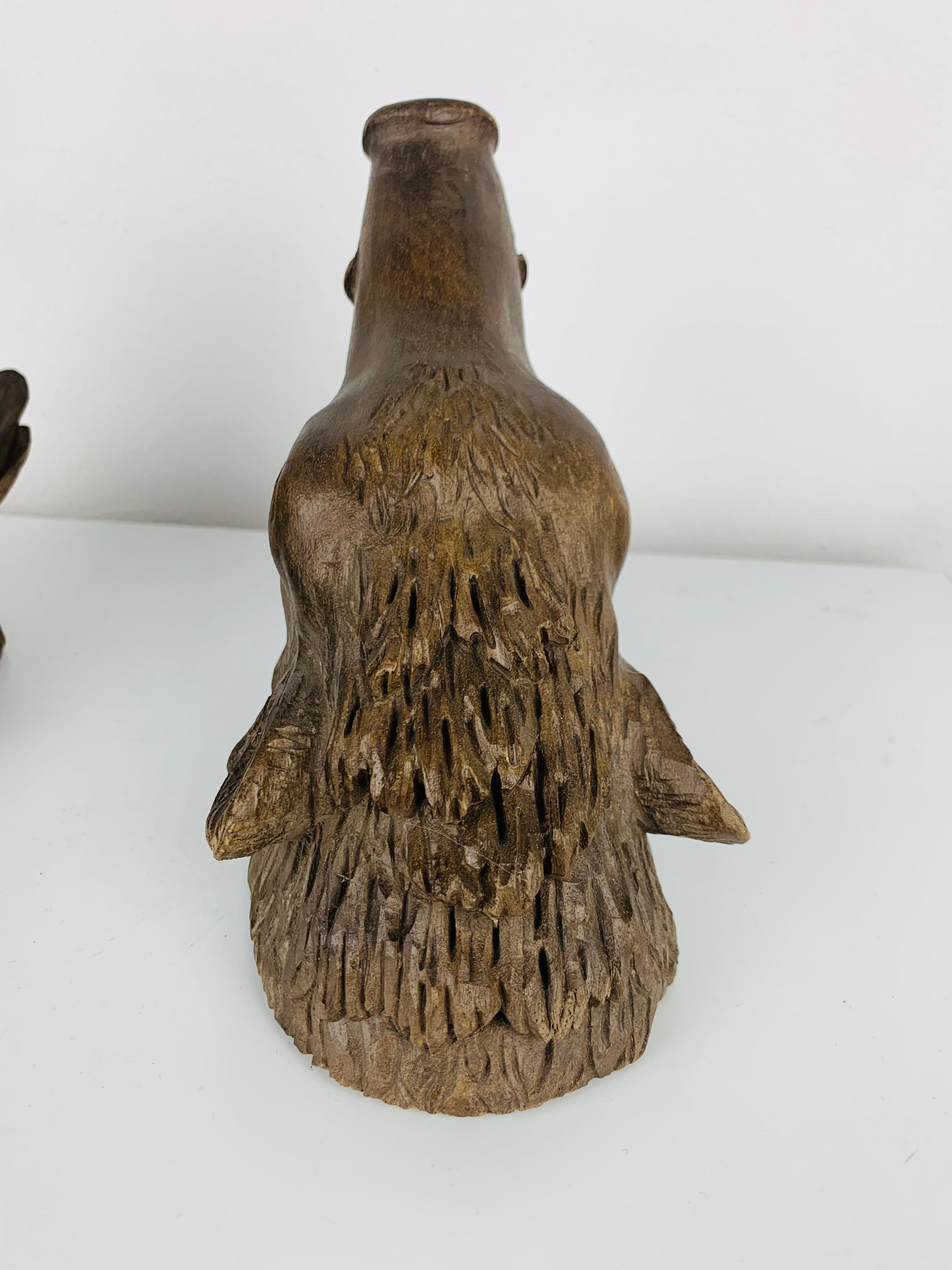 Antica testa di lupo e di cinghiale in legno intagliato, sculture in legno, arte popolare in vendita 1