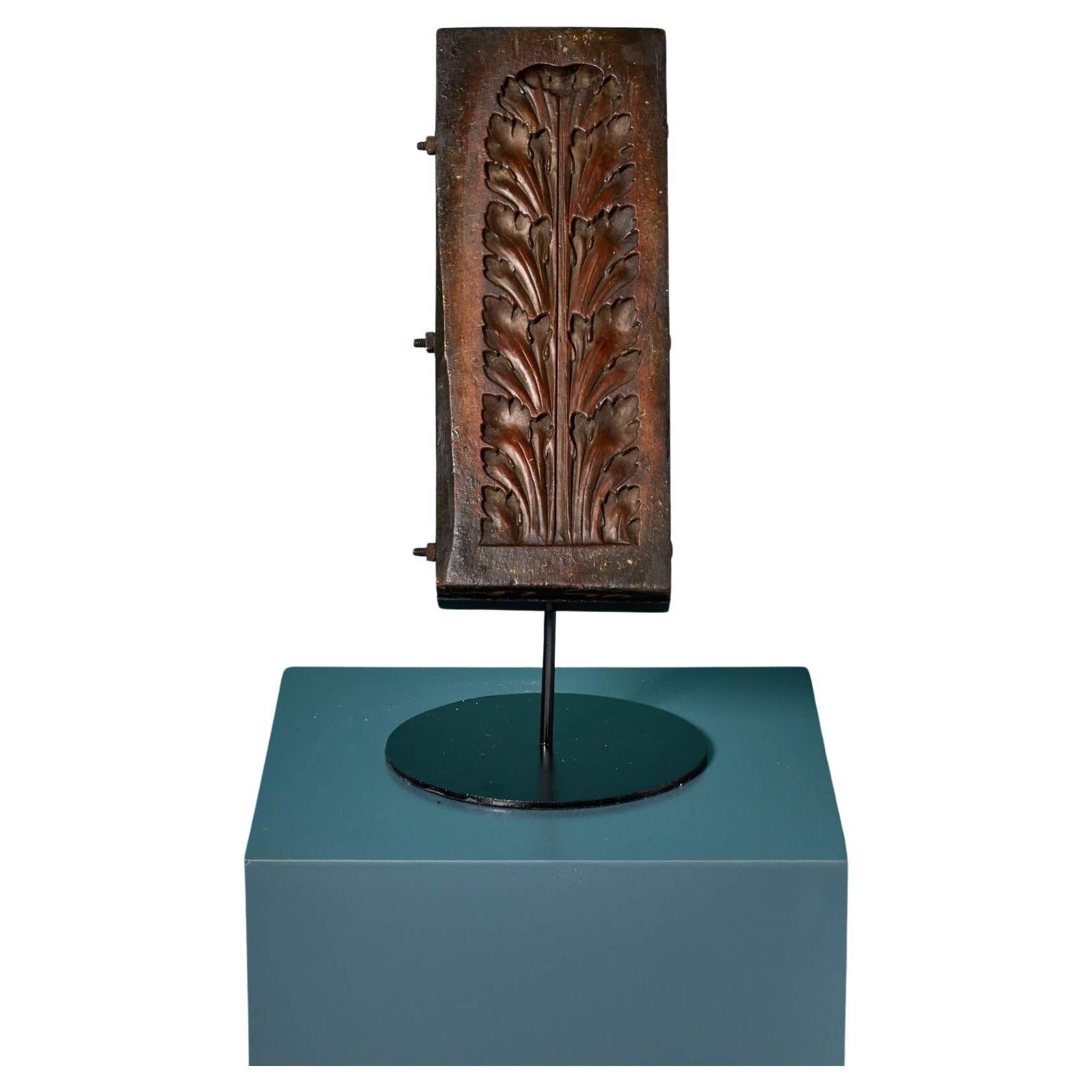 Antico stampo in legno intagliato ad acanto Ex. Collezione Tucker
