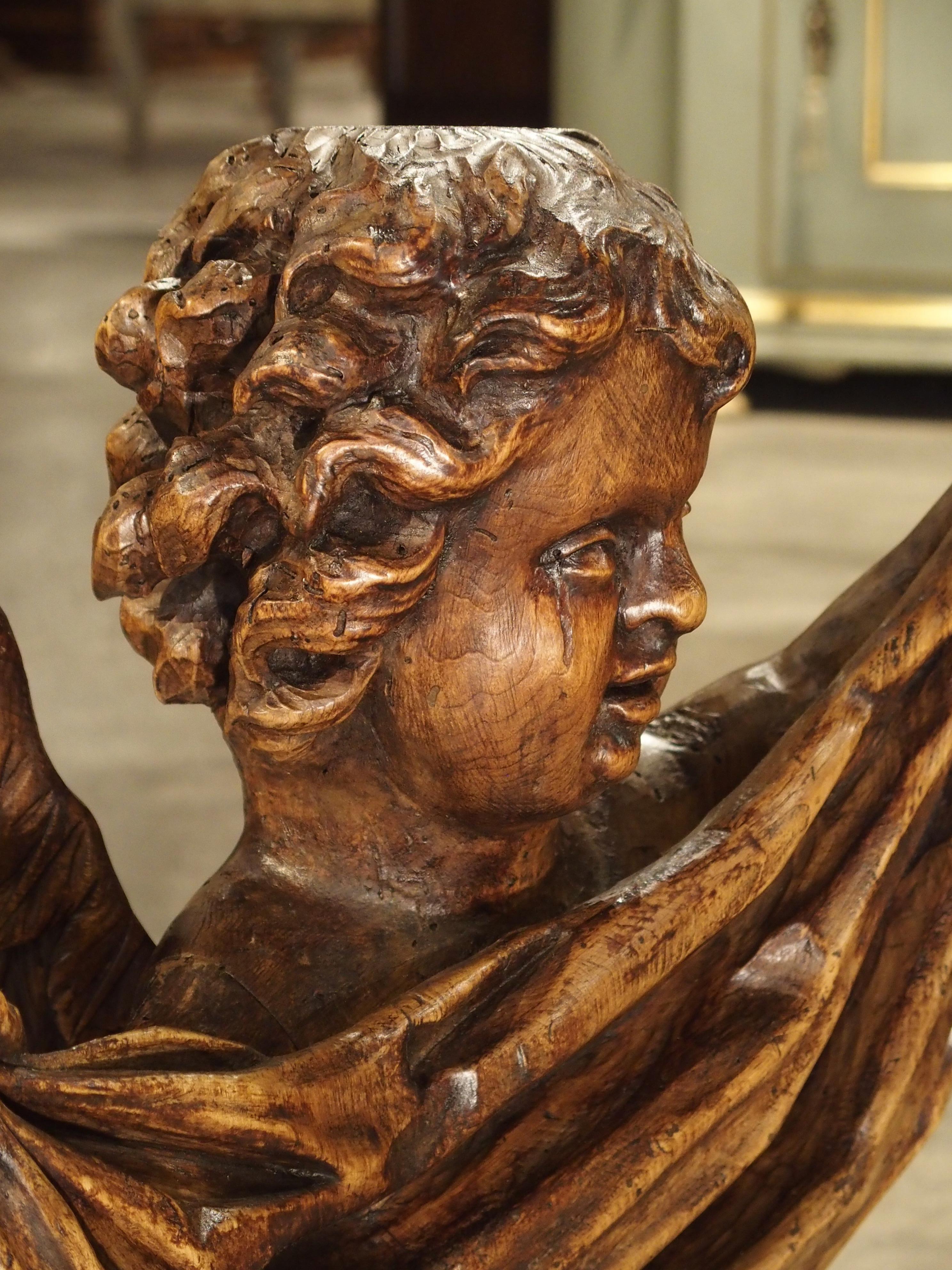 Antique Carved Wooden Cherub from Puy-en-Velay France, 18th Century In Good Condition For Sale In Dallas, TX