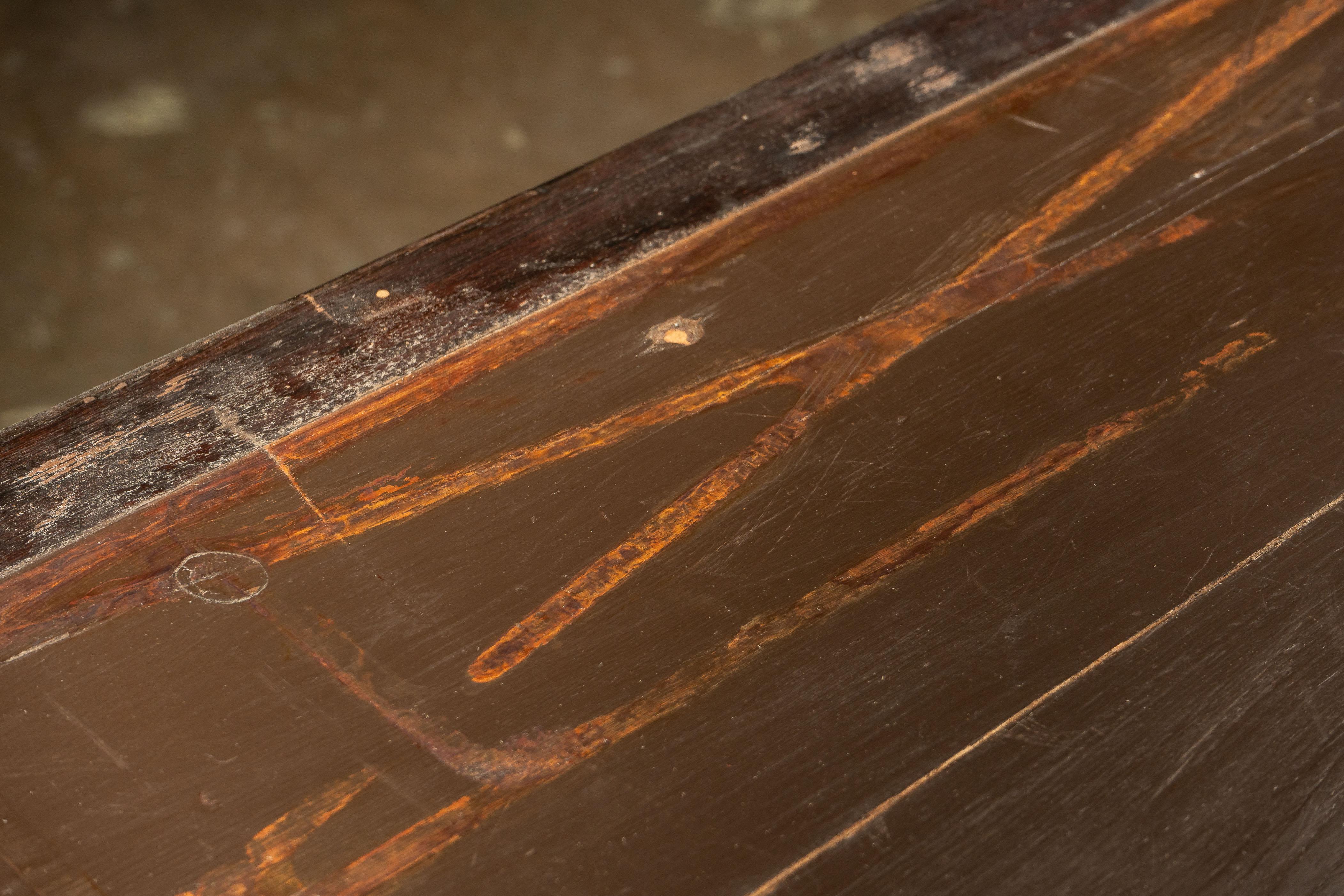 Bar antique en bois sculpté avec plateau en verre teinté en vente 4