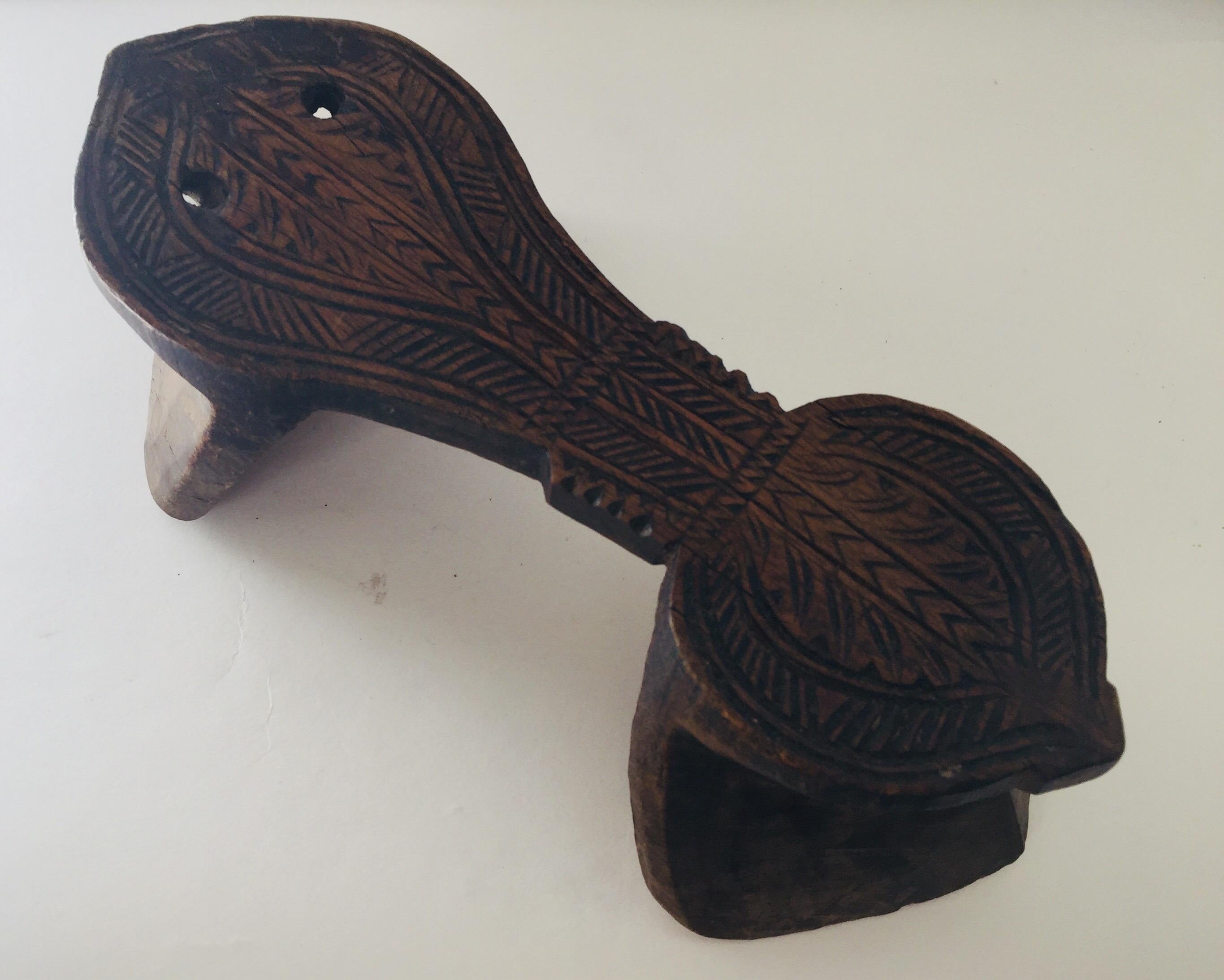 Antique Carved Wooden Harem Shoe For Sale 1