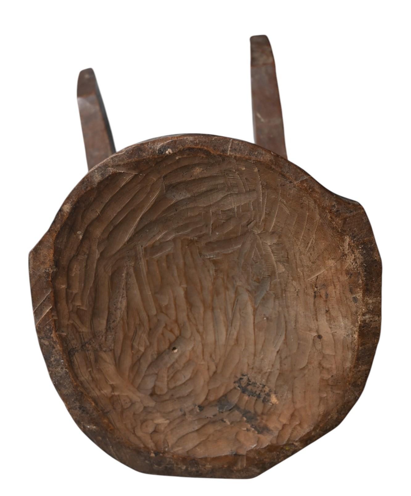 Coiffeuse ancienne en bois sculpté de la tribu Yoruba, Nigeria, 1900-1920 en vente 2