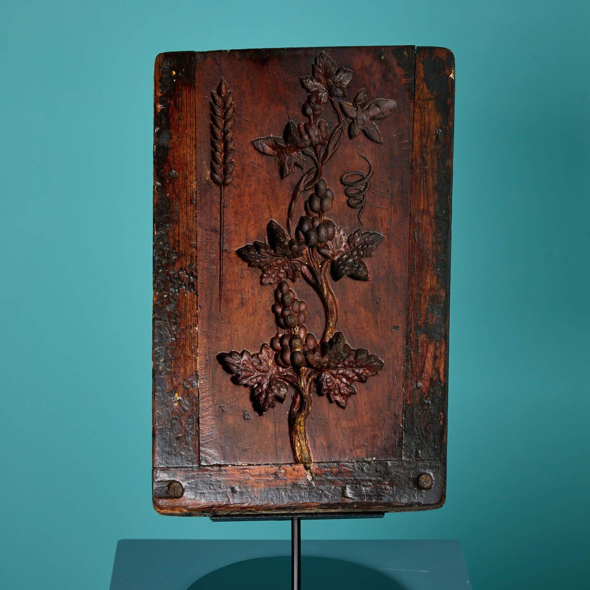 Antike geschnitzte Holzform Ex. Tucker-Kollektion (Neoklassisch) im Angebot