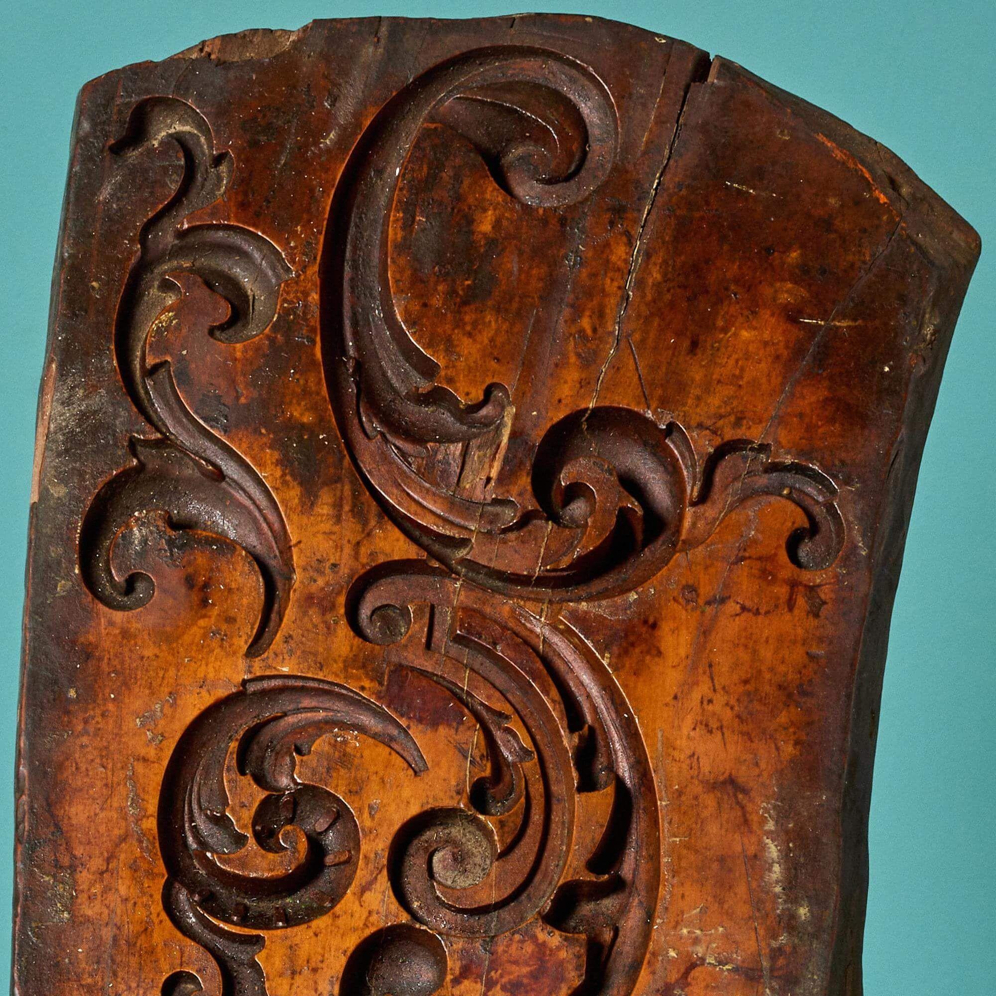 Neoclassico Antico stampo in legno intagliato Ex. Collezione Tucker in vendita