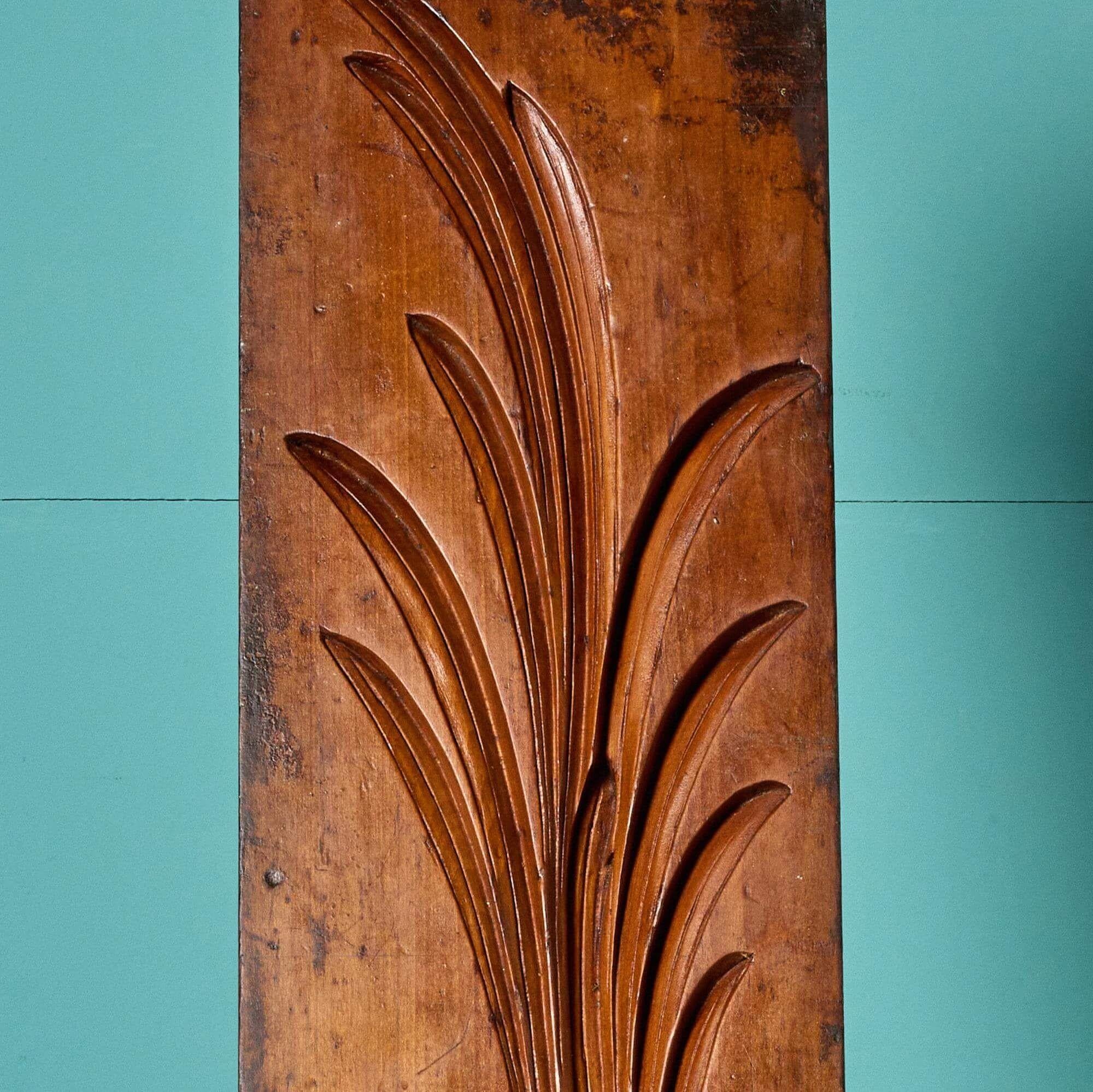 Anglais Moules anciens en bois sculpté pour feuilles de palmier Ex. Collection Tucker en vente