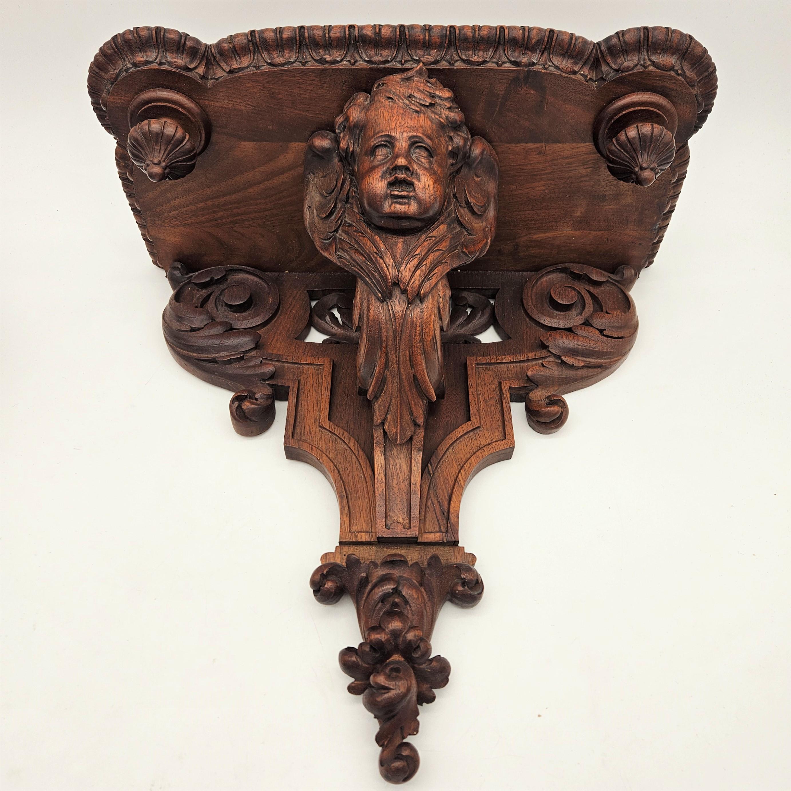 Antique Carved Wooden Wall Console with Angel. 1850 - 1880 In Excellent Condition For Sale In CADALSO, ES
