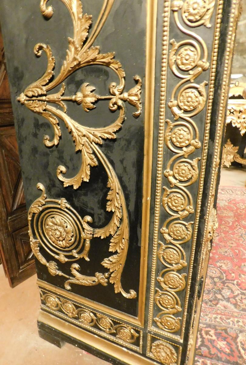 Italian Antique Carved Wooden Wardrobe, Black and Gold Lacquered, 19th Century Italy
