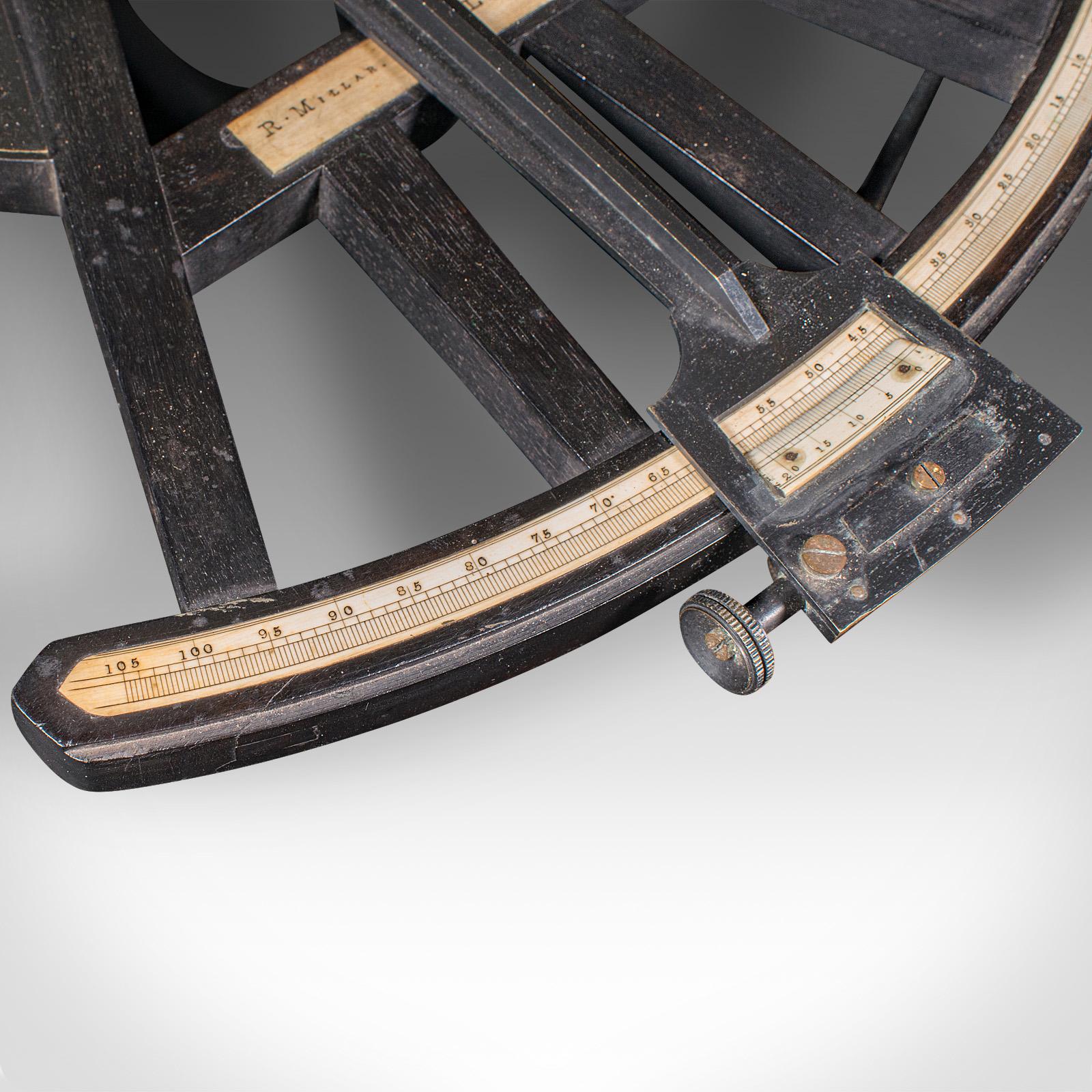 Ébène Octant écossais, ébène, instrument de navigation ancien, sextant, victorien en vente