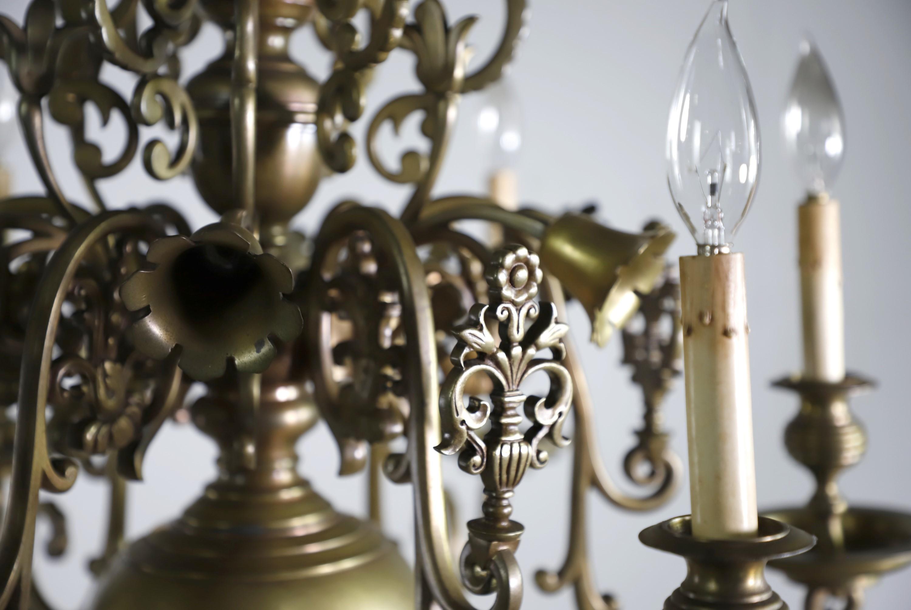 20th Century Antique Cast Brass 6 Arm Chandelier Floral Details For Sale